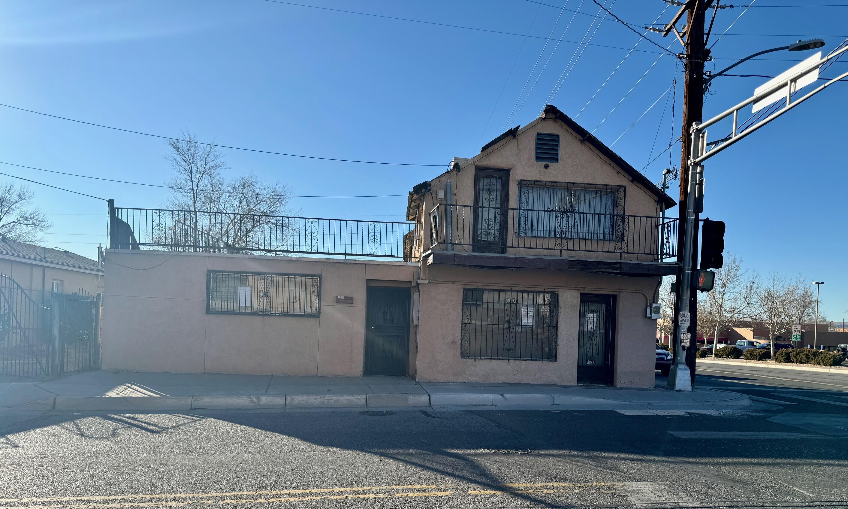 Photo 19 — 500 Mountain Road NE