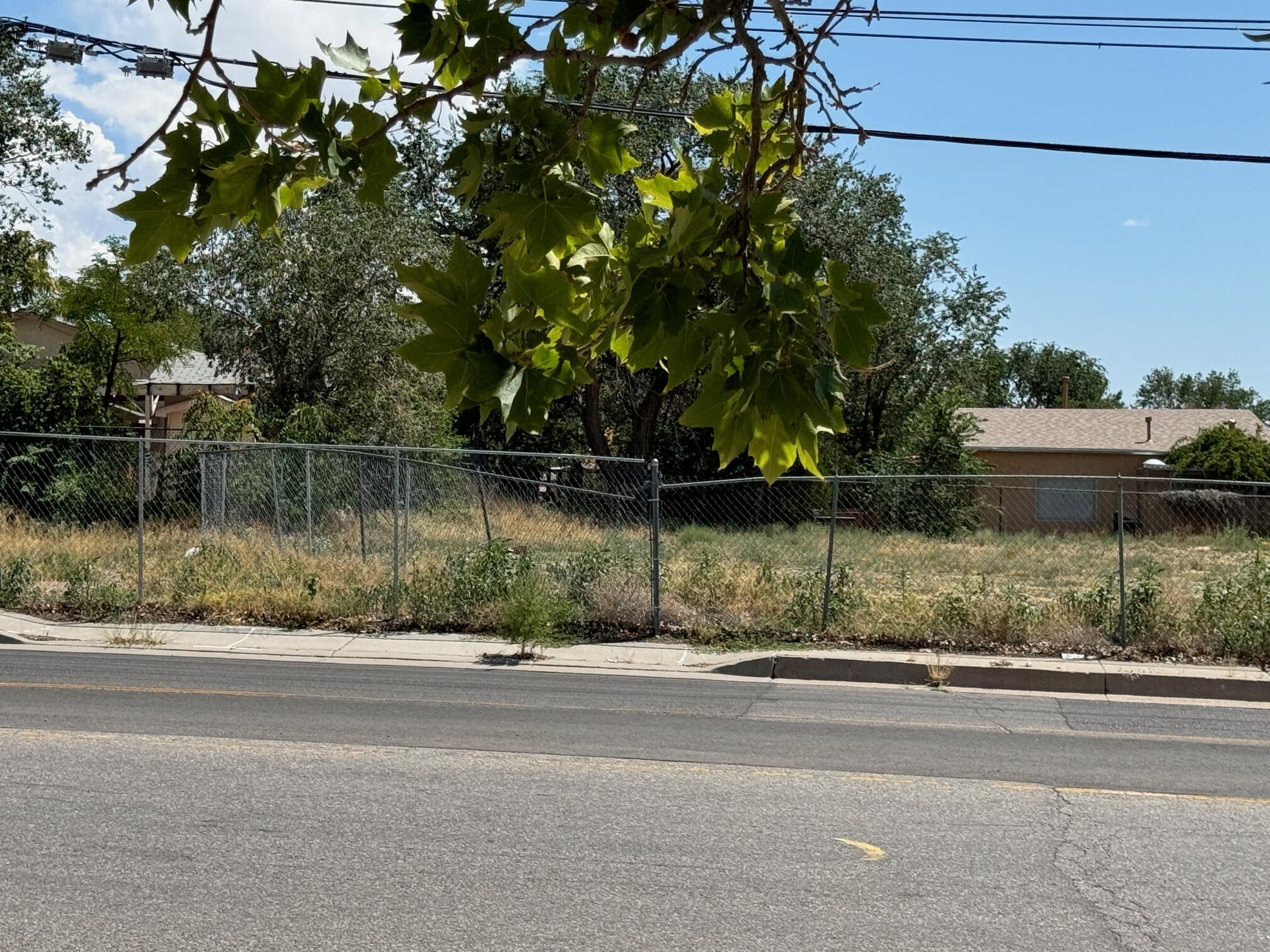 Photo 15 — 500 Mountain Road NE