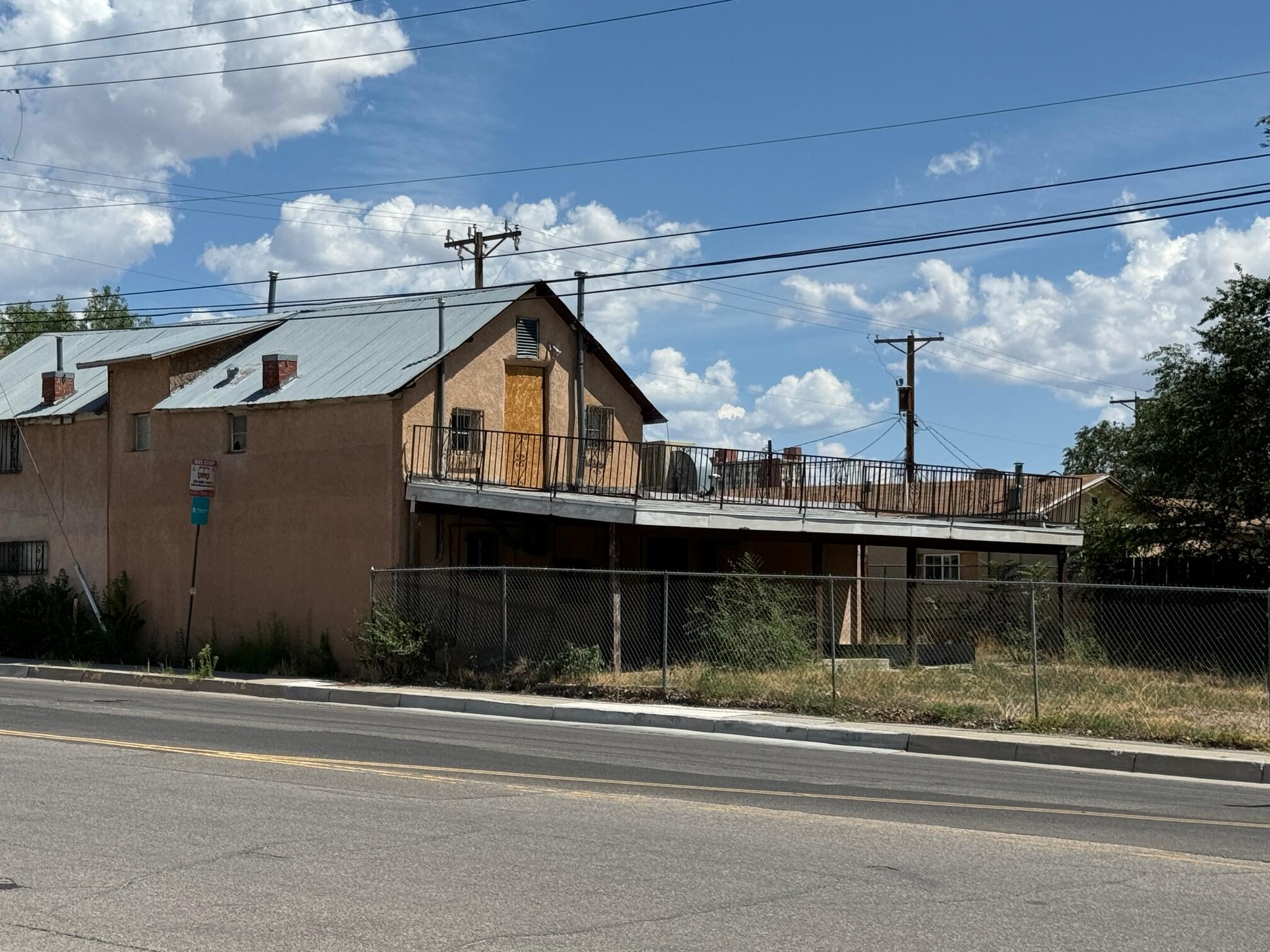 Photo 17 — 500 Mountain Road NE
