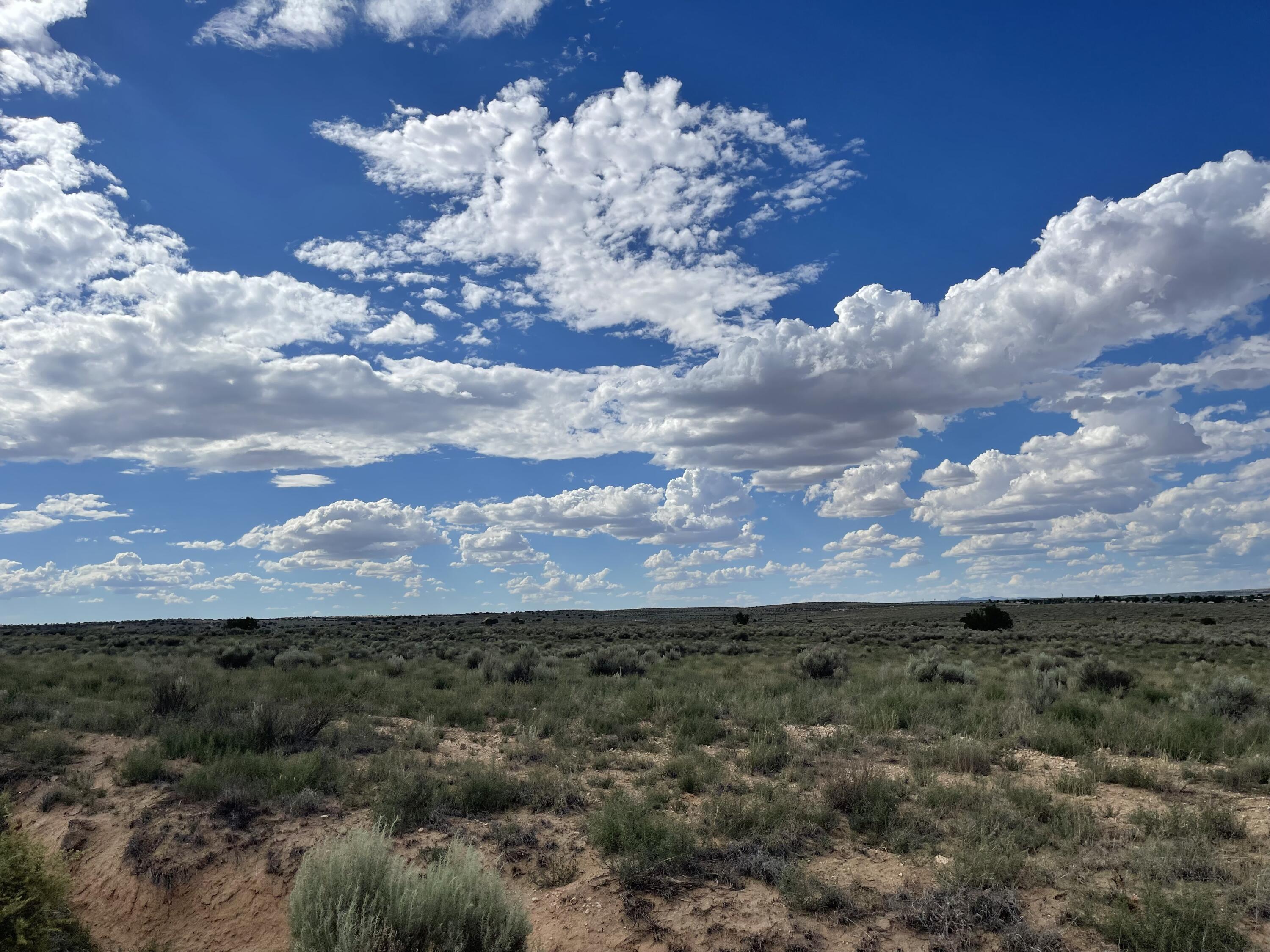  18th Avenue NE, Rio Rancho, NM 87144