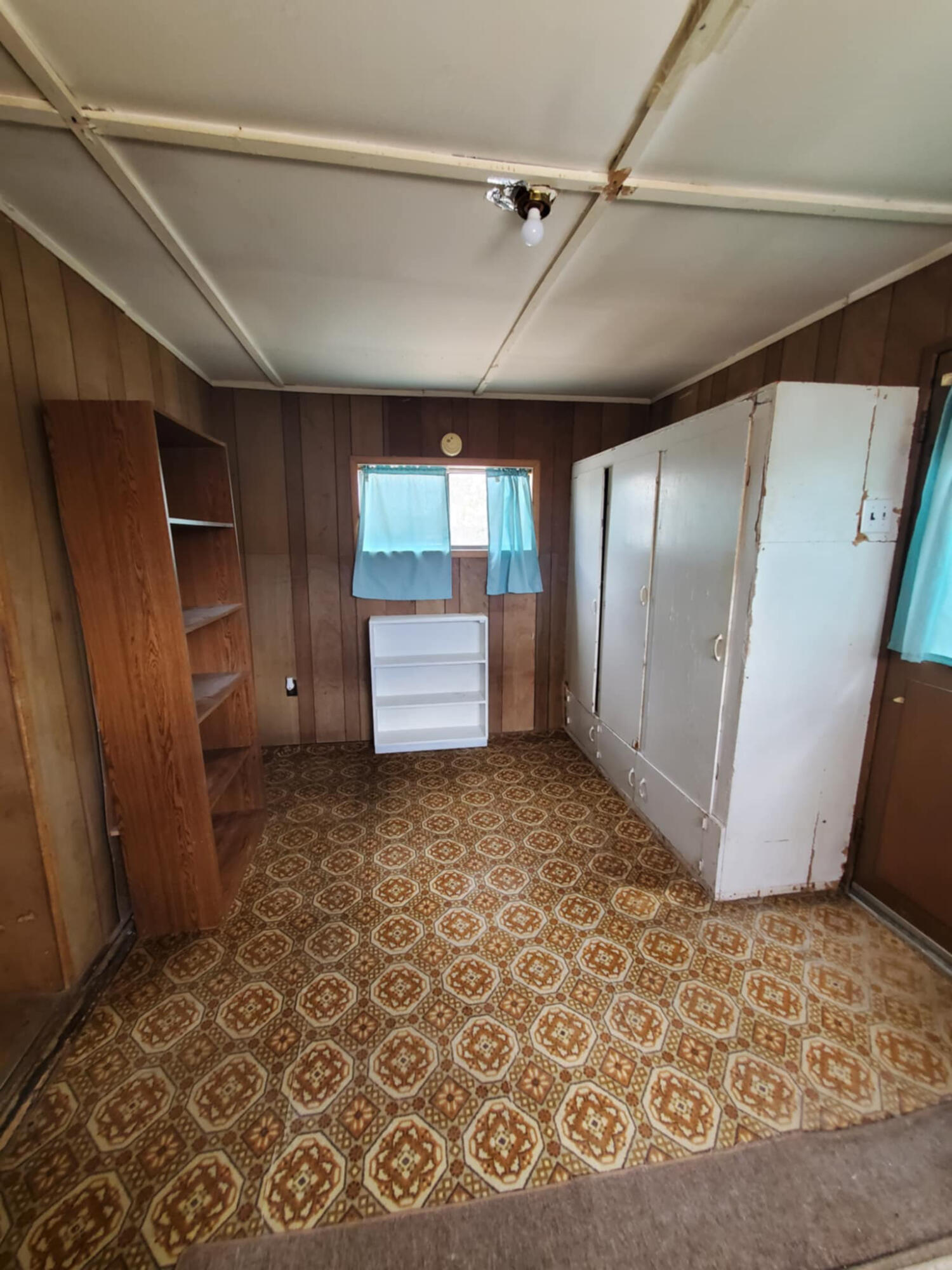 Photo 16 — 100 N PINE Street
