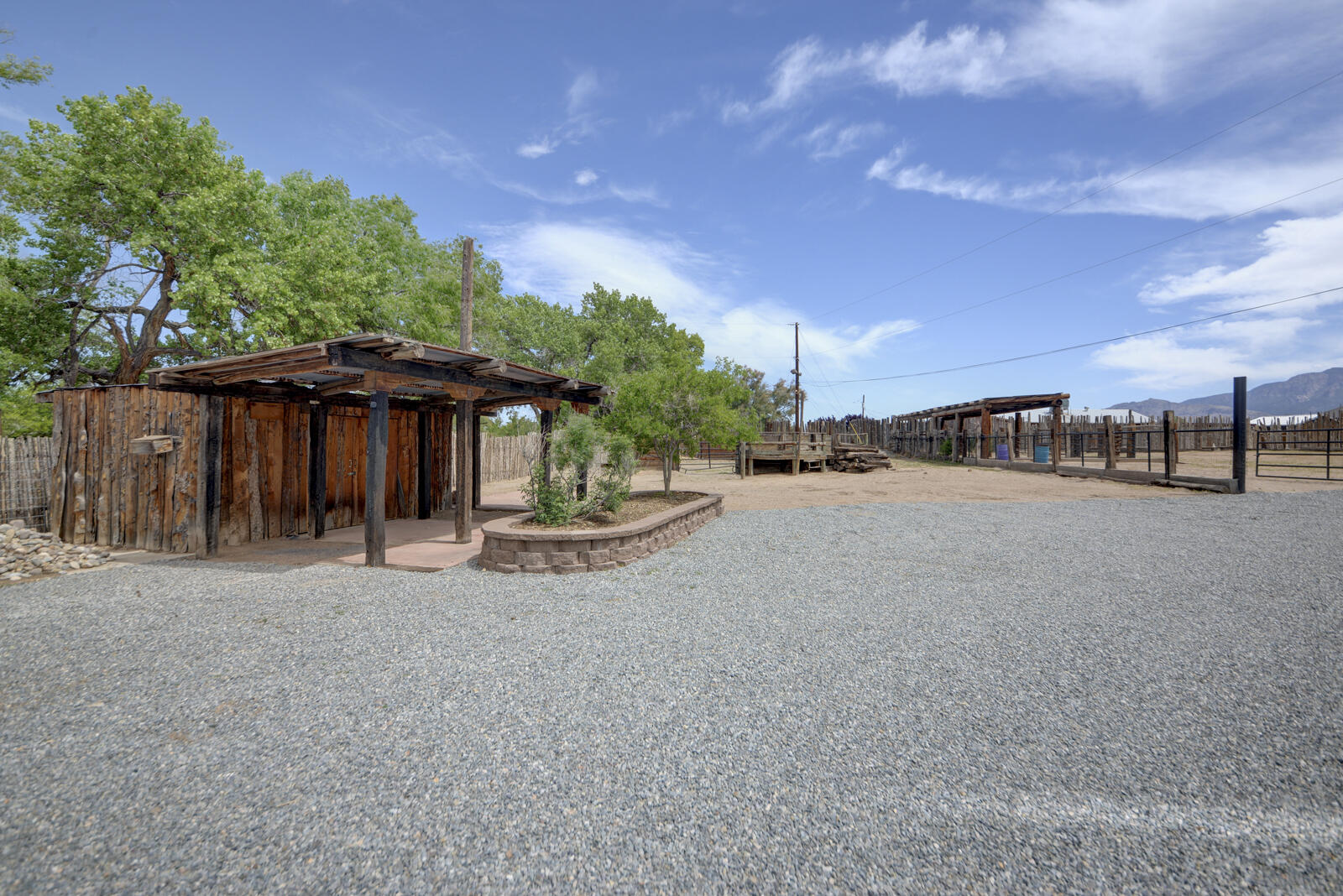 Photo 18 — 210 Josefita Road NE