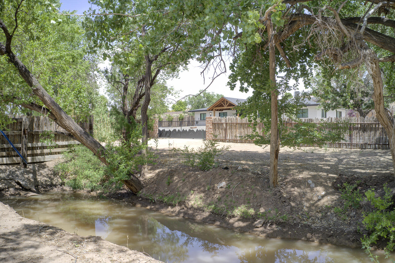 Photo 8 — 210 Josefita Road NE