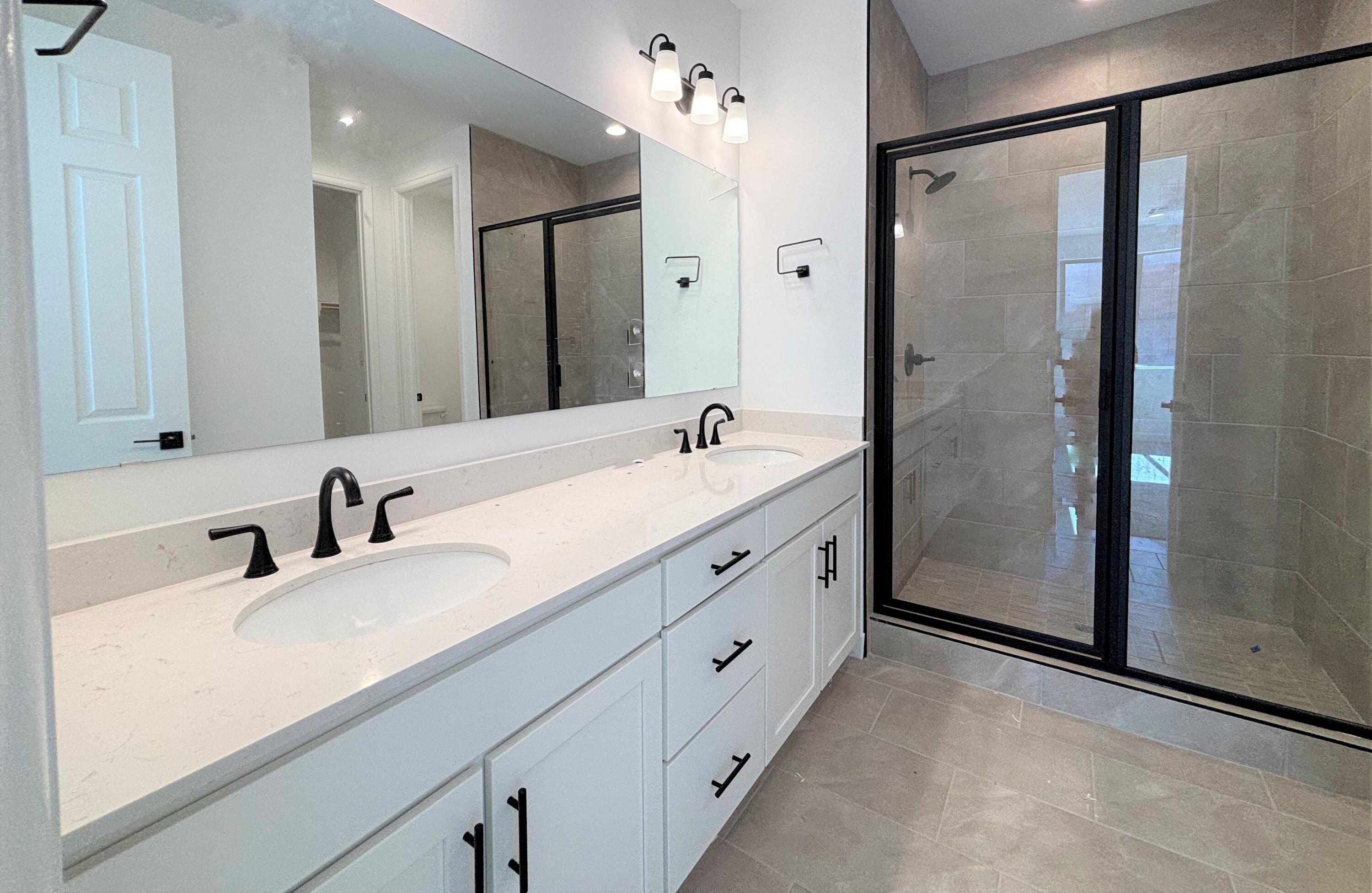 Photo 16 — 3121 Alicia Road NE