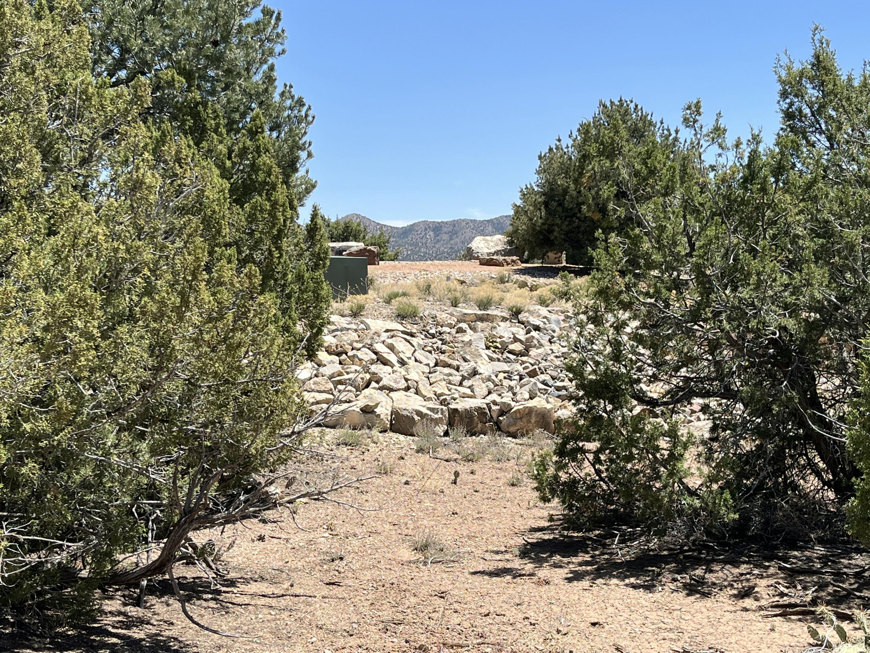 Photo 9 — 2 Mongwu Kachina Court