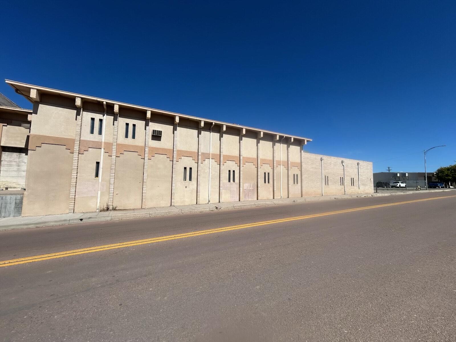 Photo 5 — 601 EAST COAL Avenue