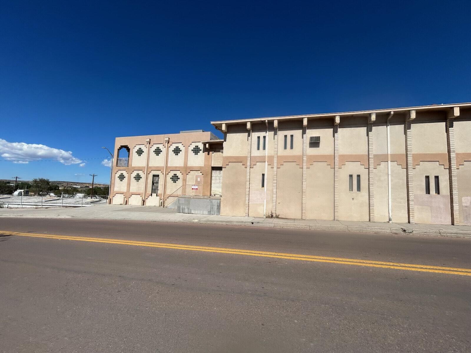 Photo 4 — 601 EAST COAL Avenue