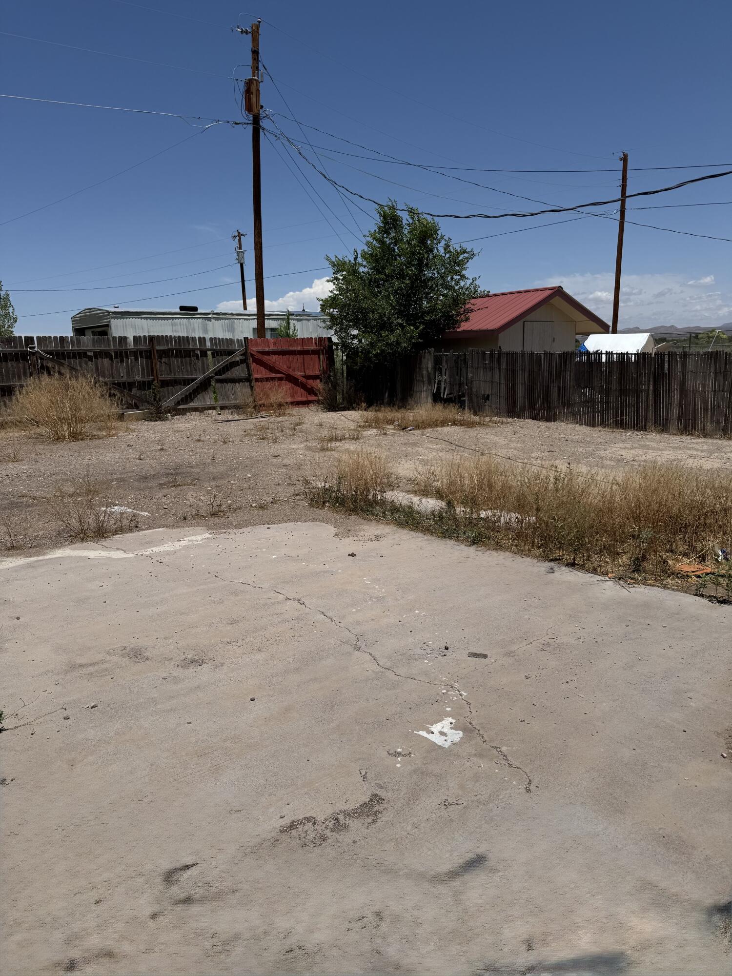 Photo 8 — 1203 Drake Street