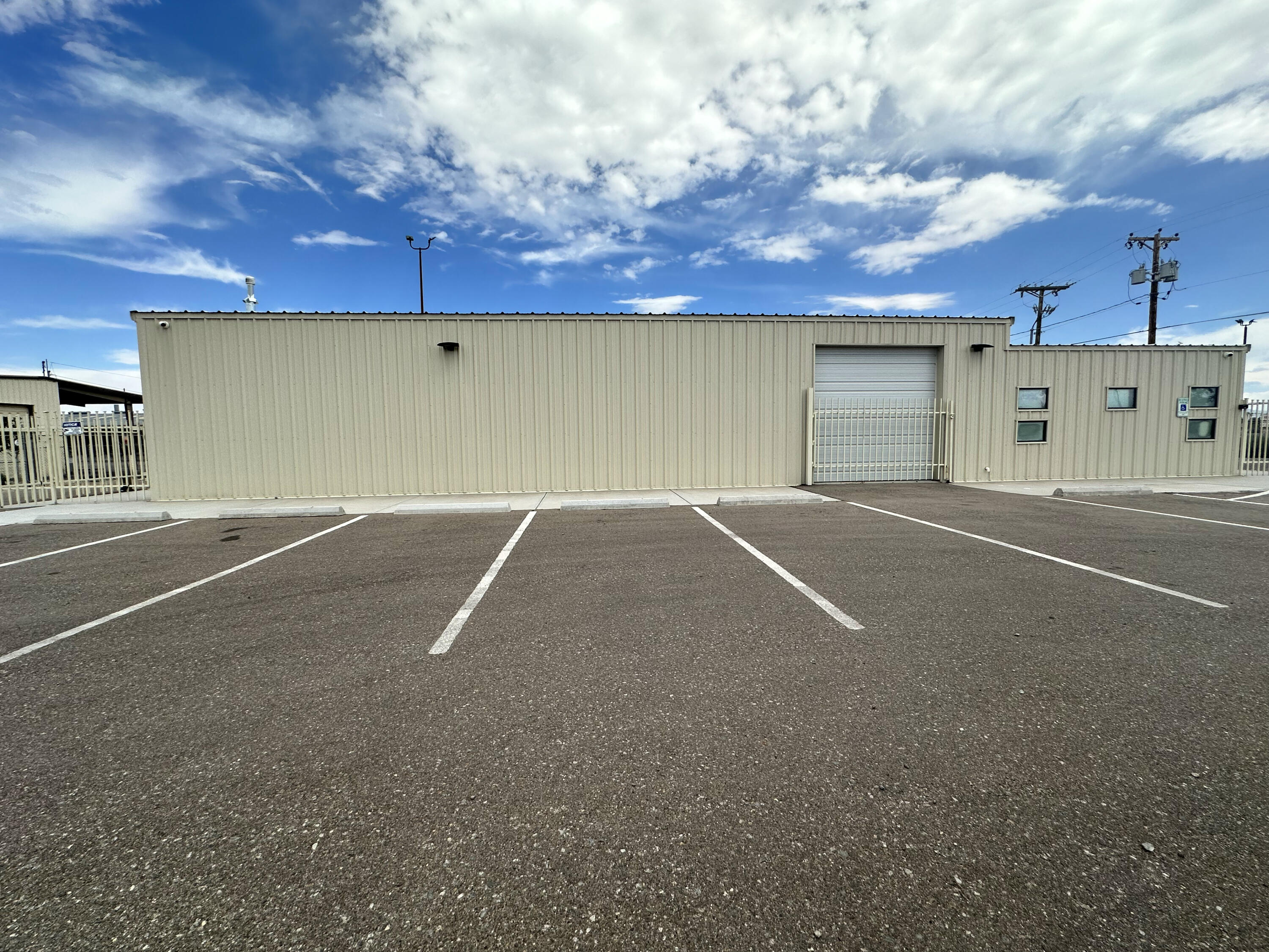 Photo 11 — 6119 HANOVER Road NW
