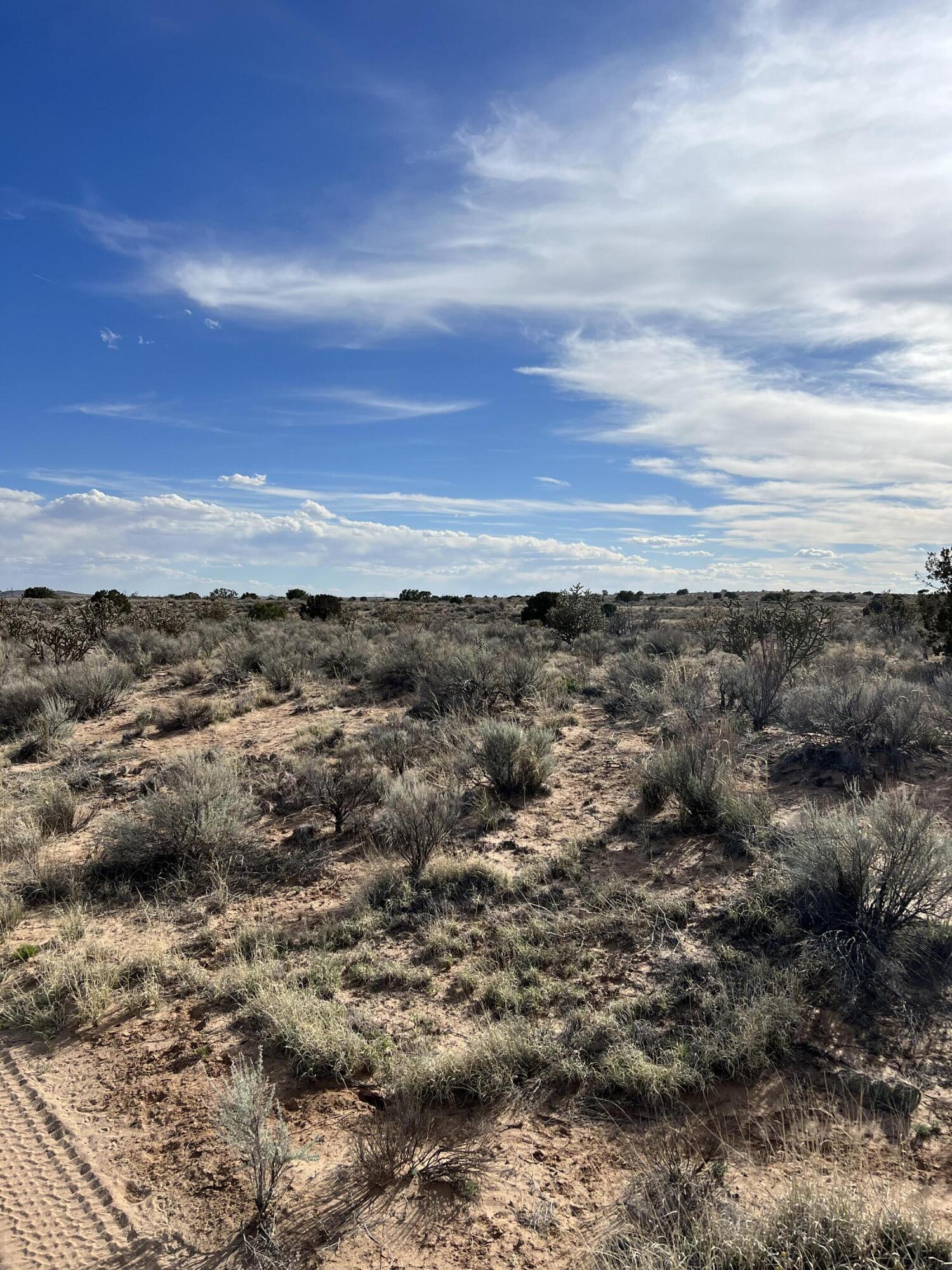 Photo 2 — 5019/5023 Villanelle Road