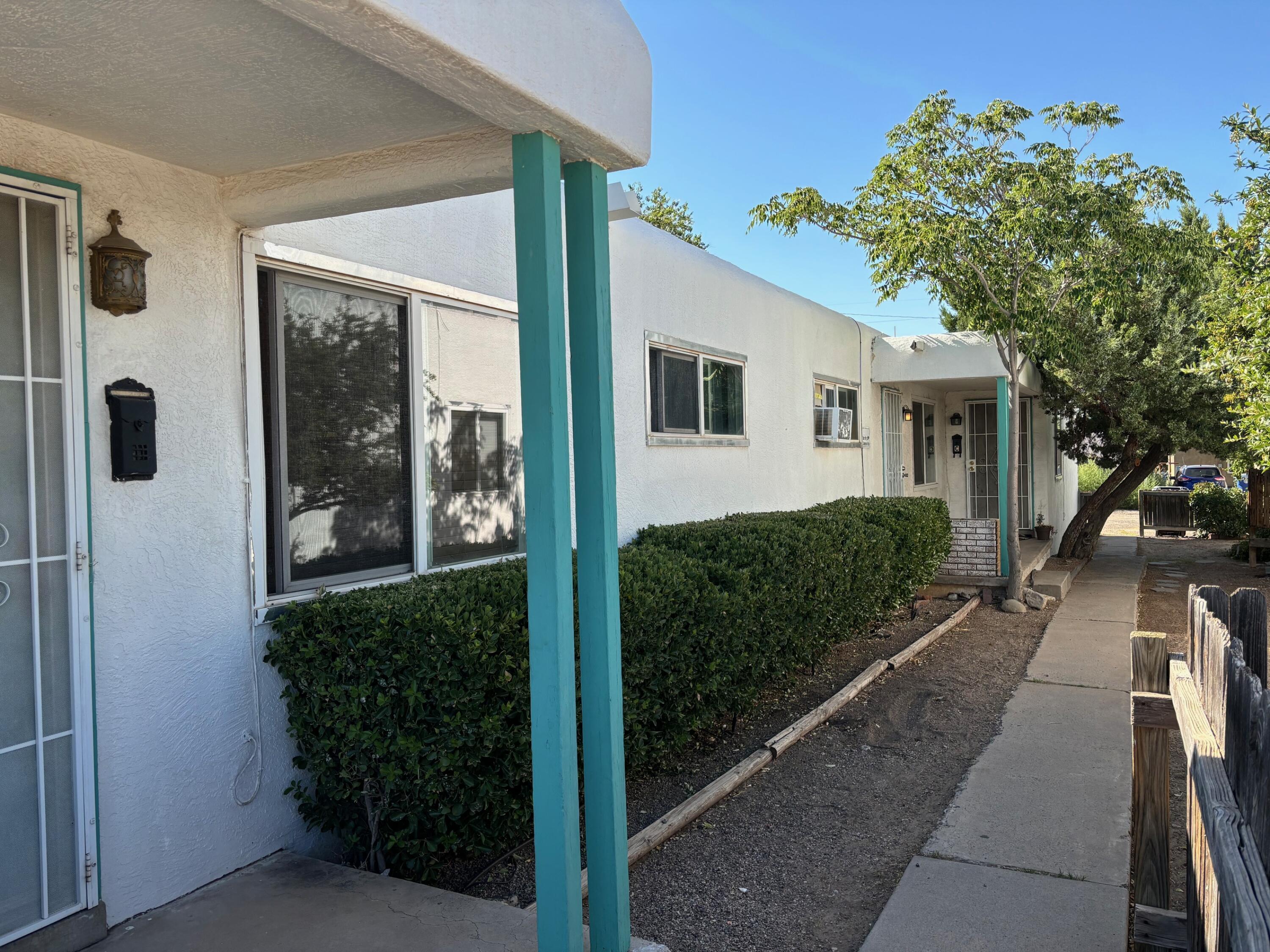2130 Coal Avenue SE, Albuquerque, NM 87106