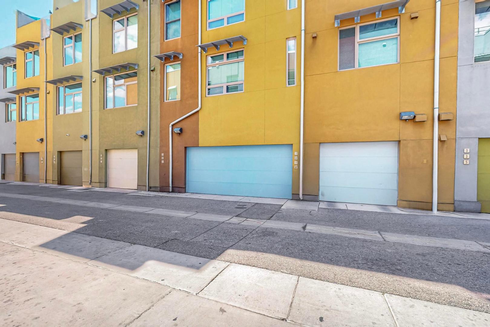 Photo 7 — 343 Platinum Street SW B