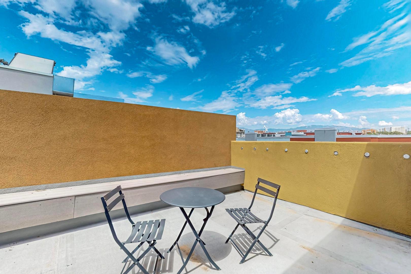 Photo 9 — 343 Platinum Street SW B