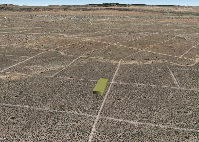 Photo 4 —  Villanelle (U20 B31 L20) .5 ac Road NE