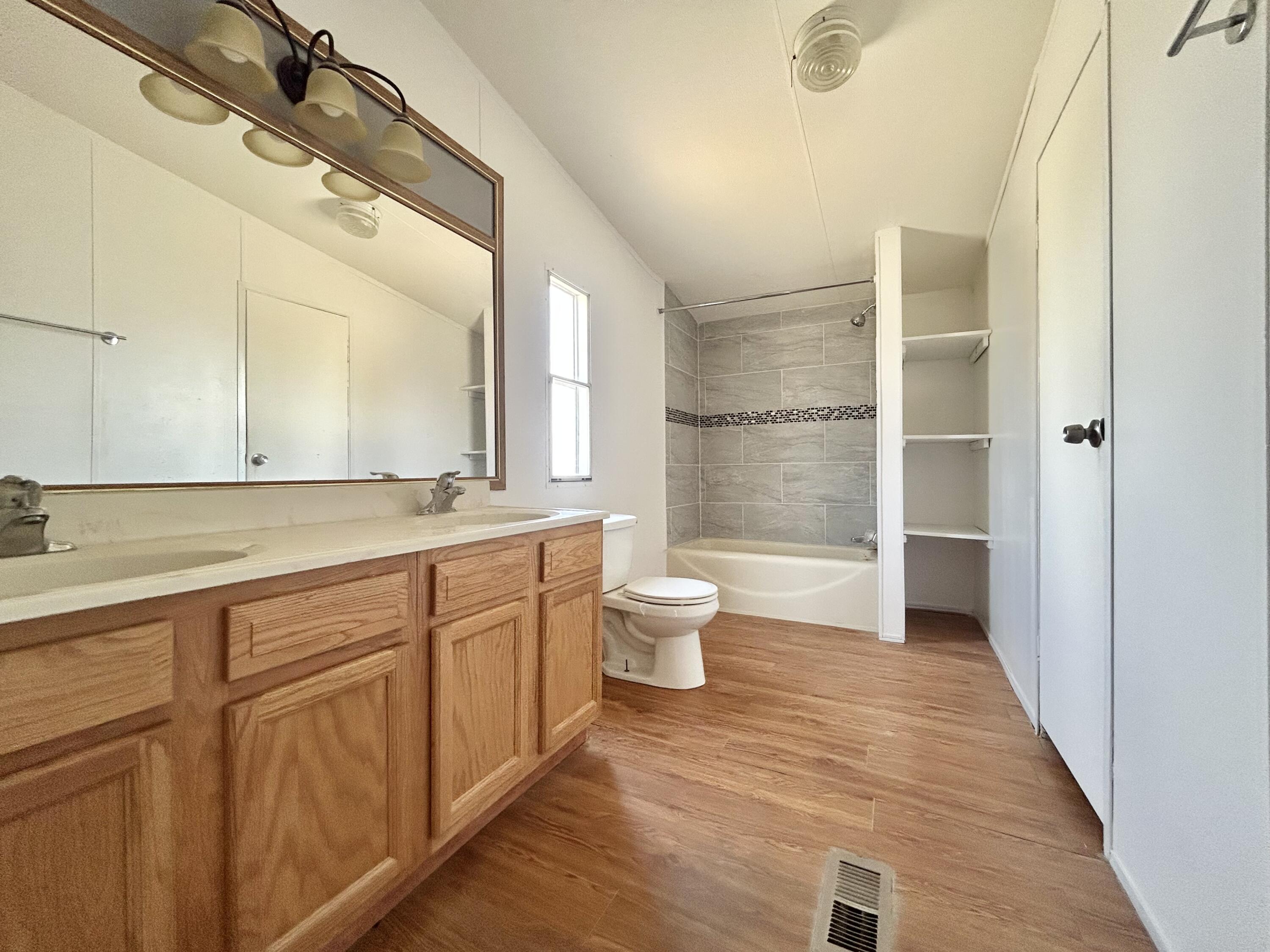 Photo 10 — 612 IRENE Avenue