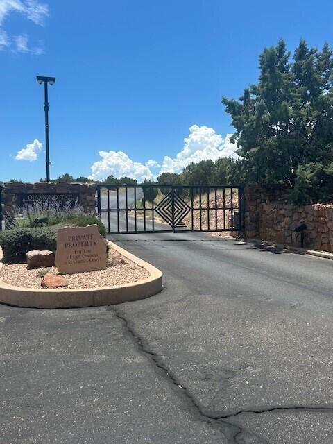 Photo 5 — 250 Moonlight Ridge Road