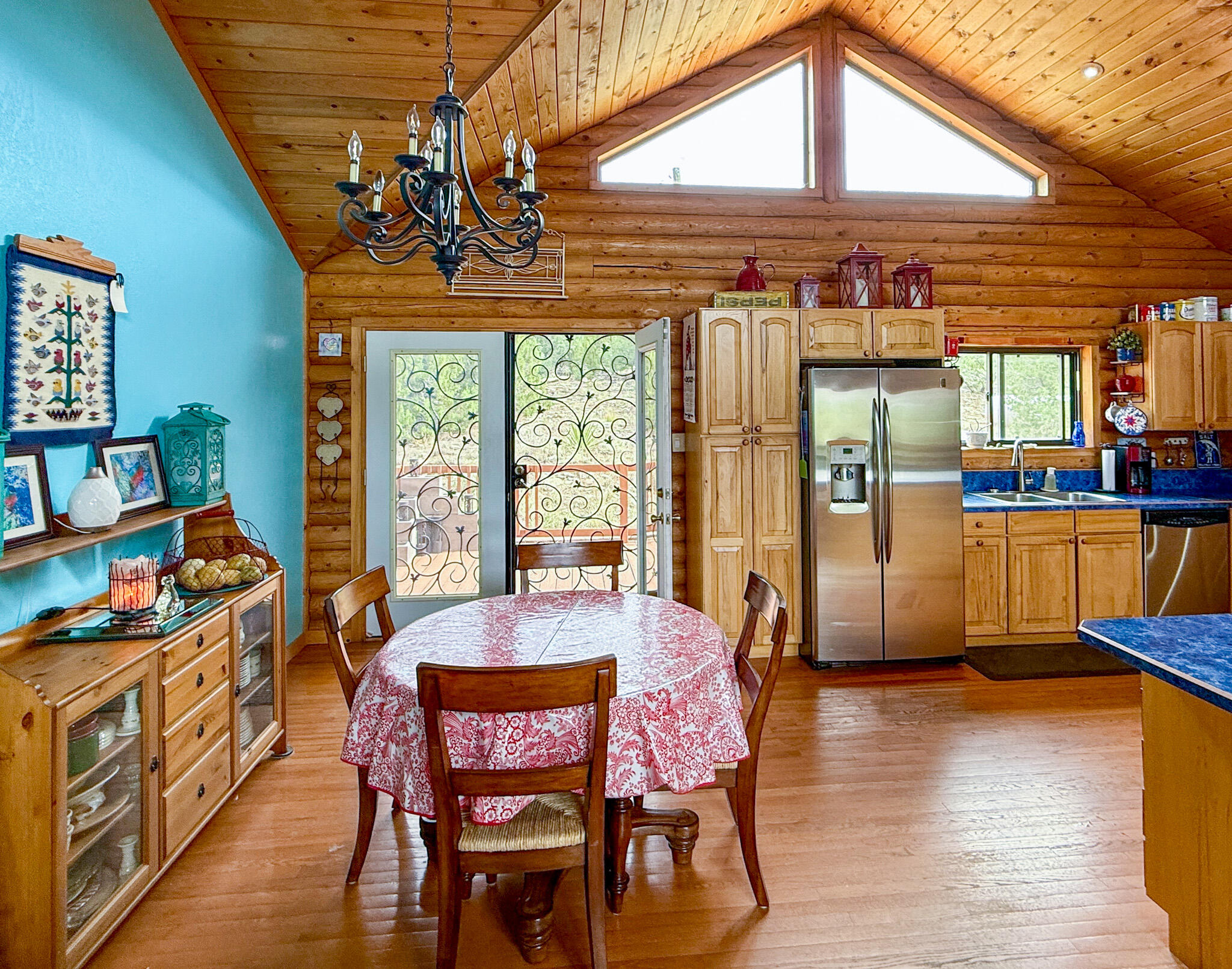 Photo 2 — 23 W Sunflower Drive