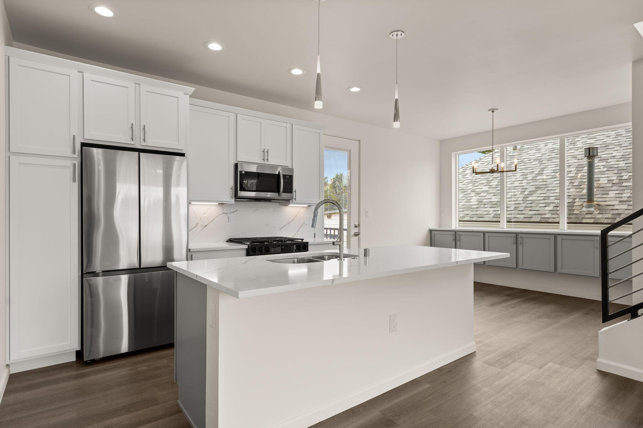 Photo 17 — 233 Stover Avenue SW