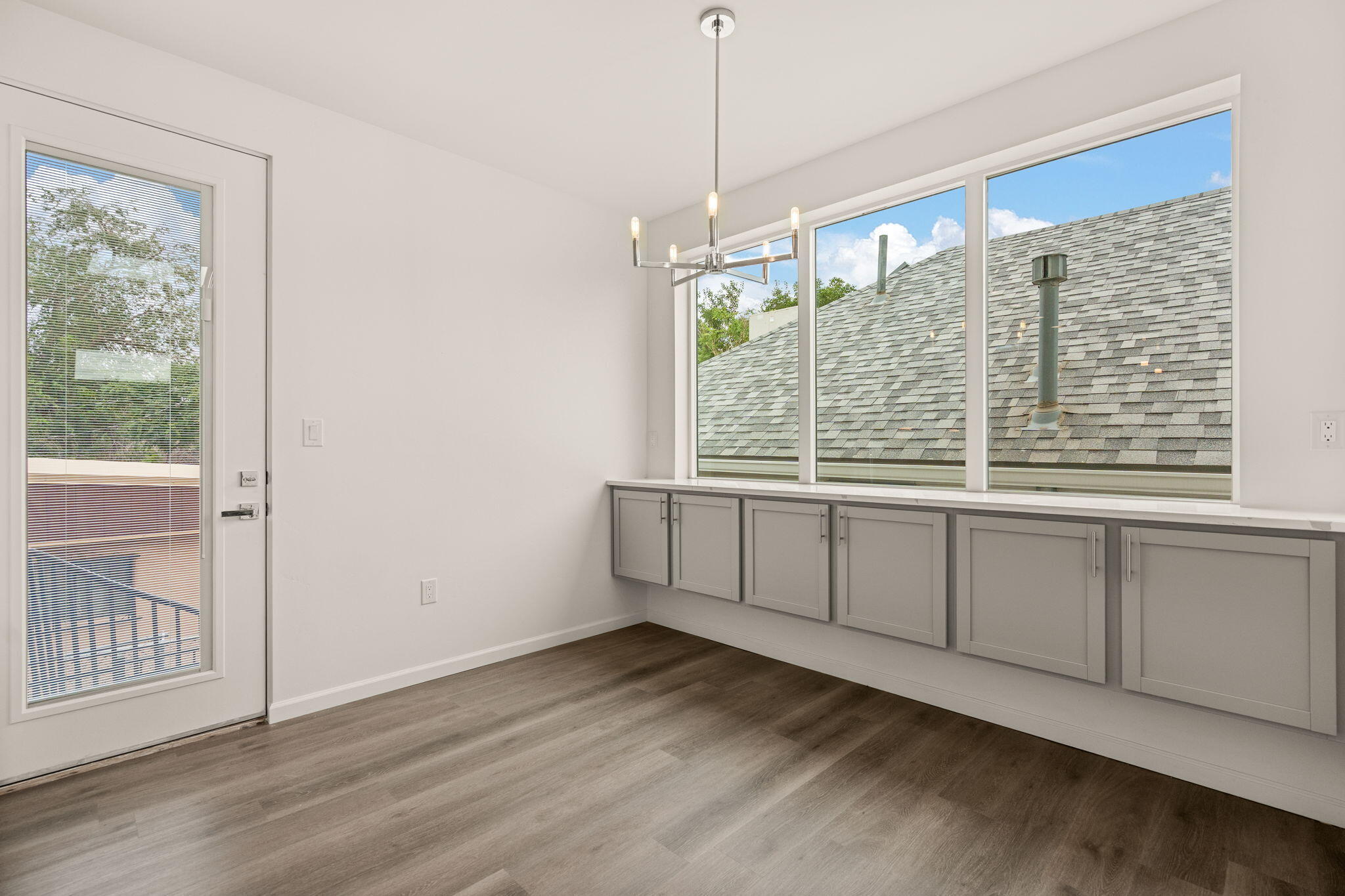 Photo 16 — 233 Stover Avenue SW