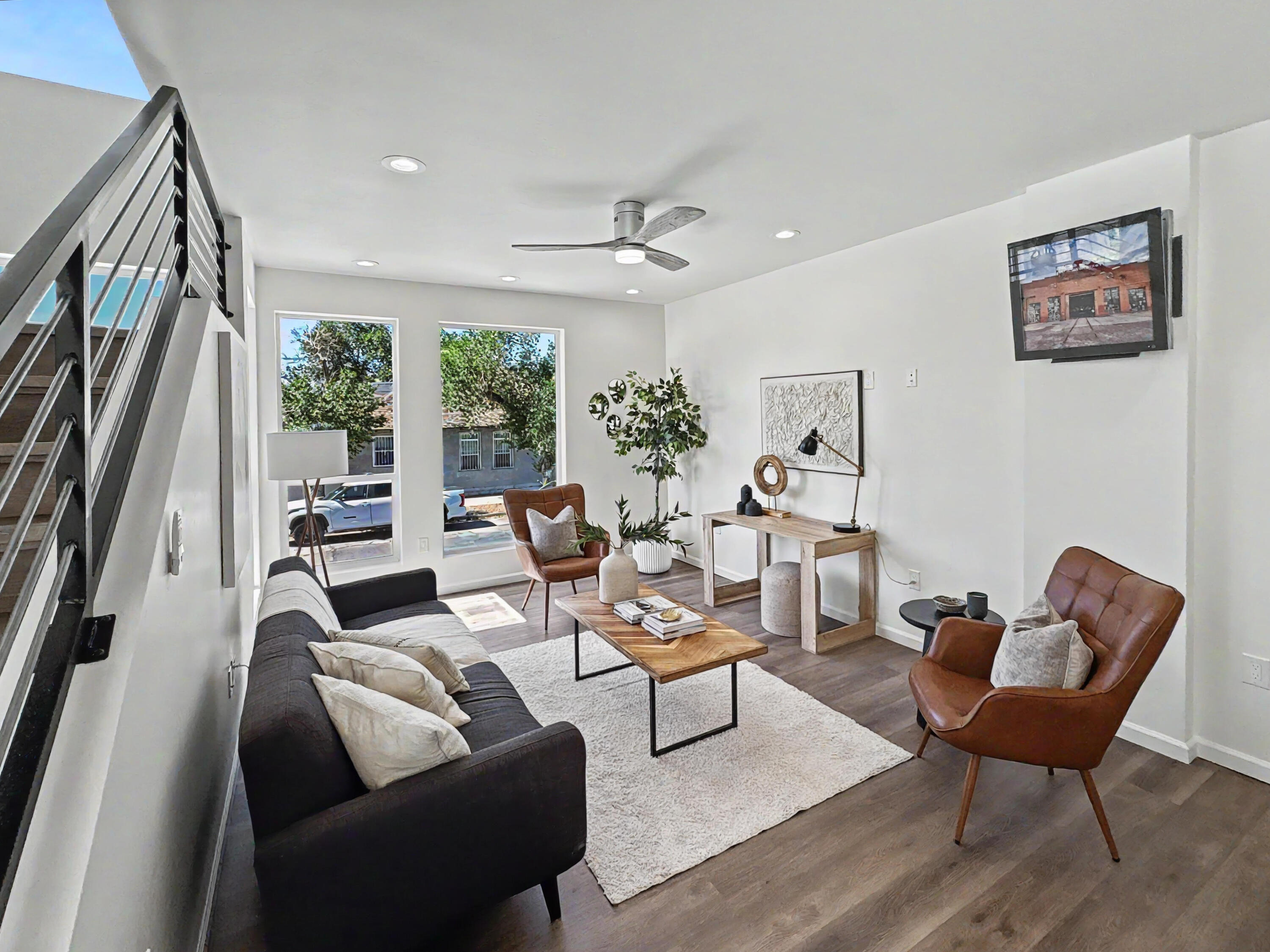 Photo 4 — 233 Stover Avenue SW
