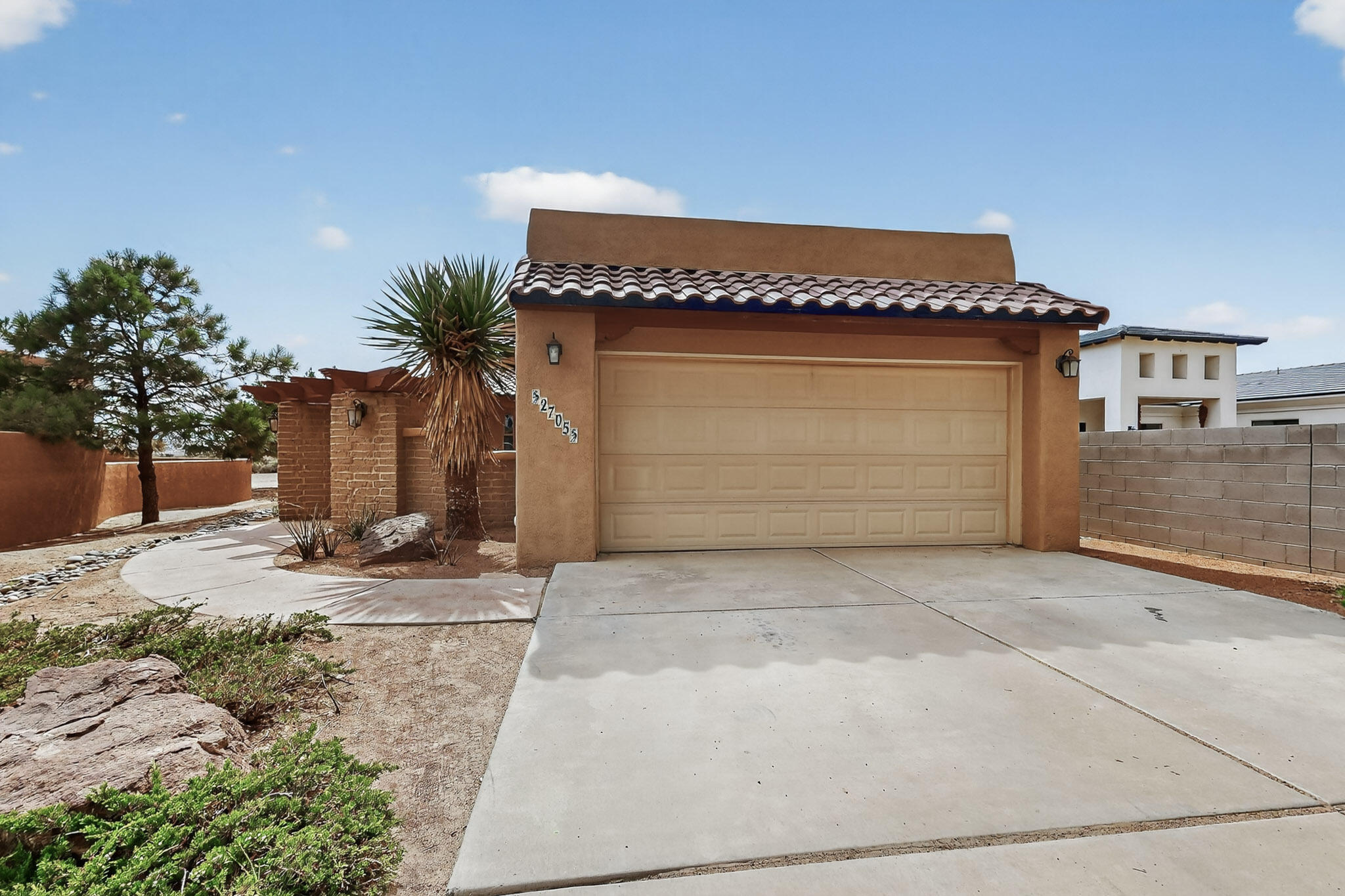 Photo 18 — 2705 Lerma Road NE