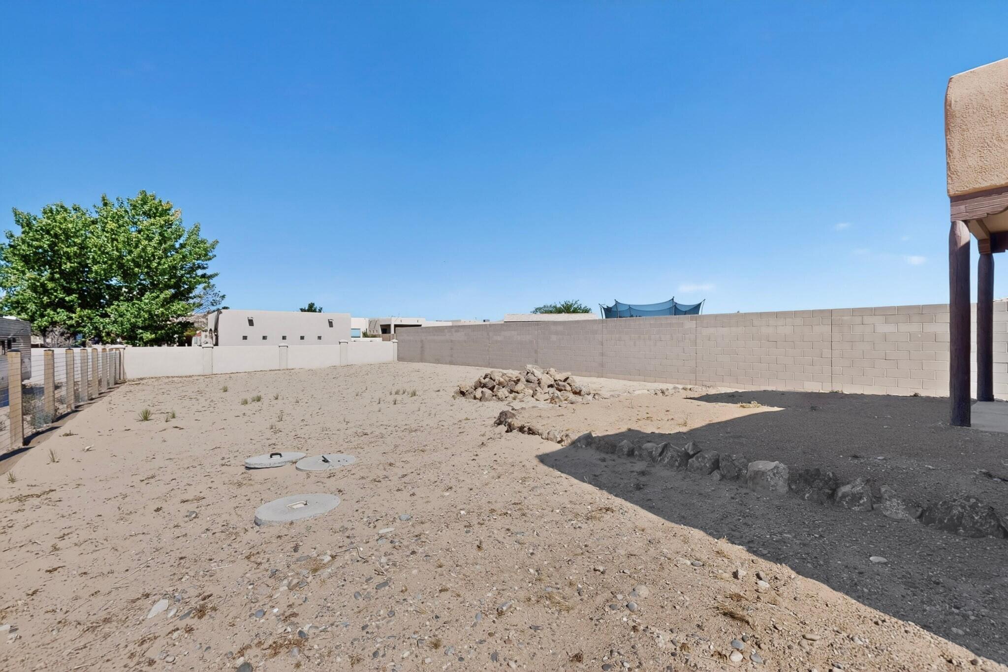 Photo 12 — 2705 Lerma Road NE
