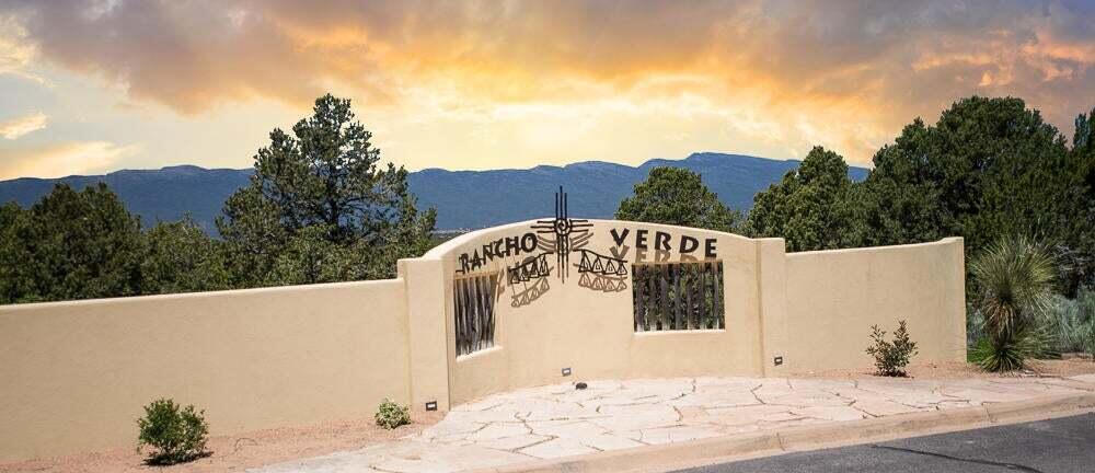 Photo 3 — 50 Los Pecos Lp