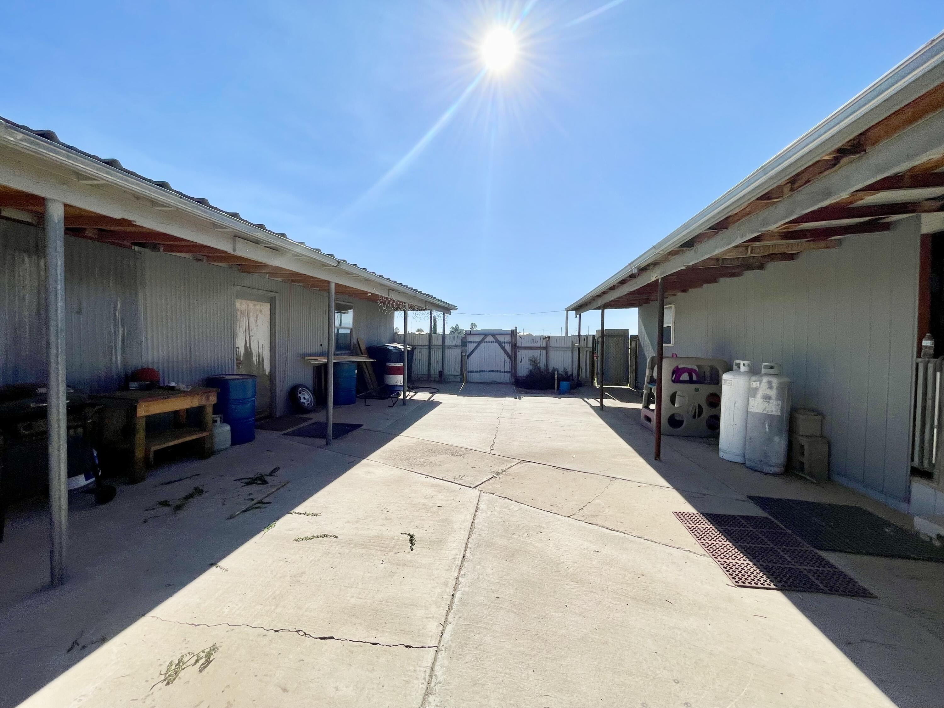 Photo 19 — 61 SORREL Avenue