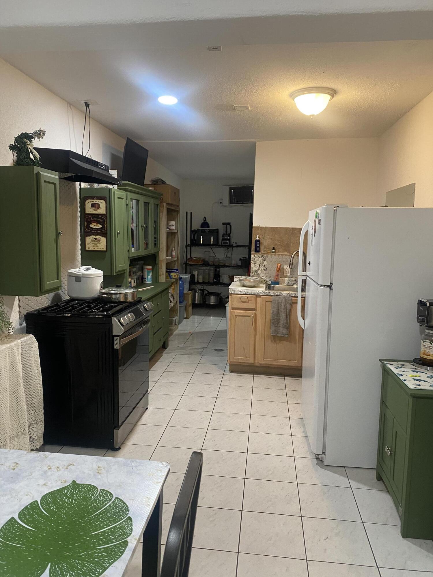 Photo 8 — 503 San Pedro Drive SE