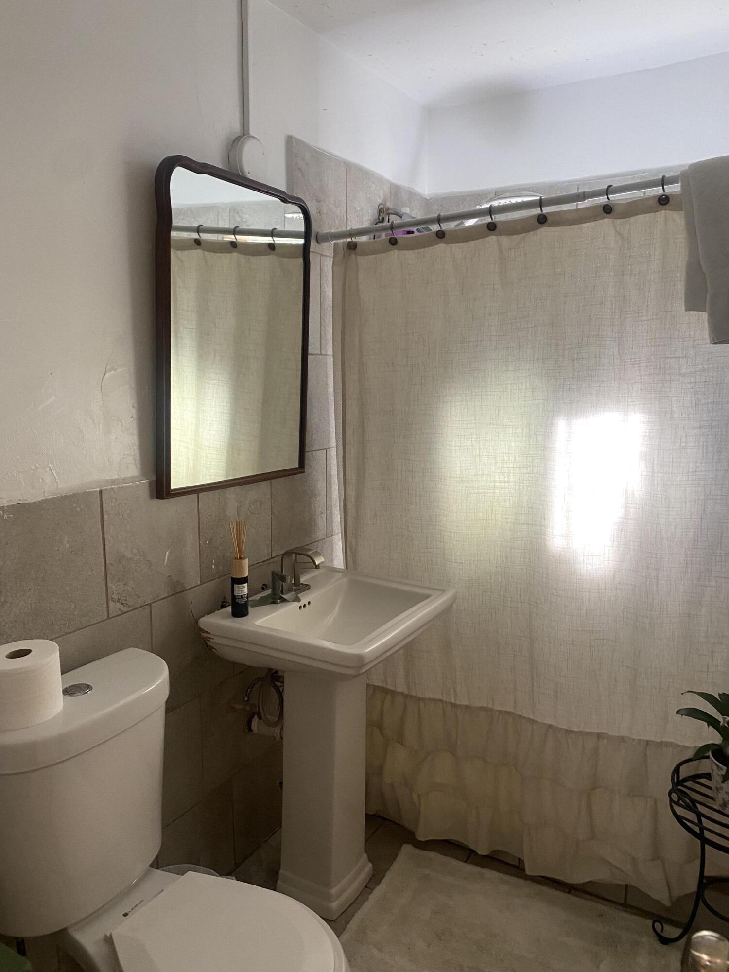 Photo 5 — 503 San Pedro Drive SE