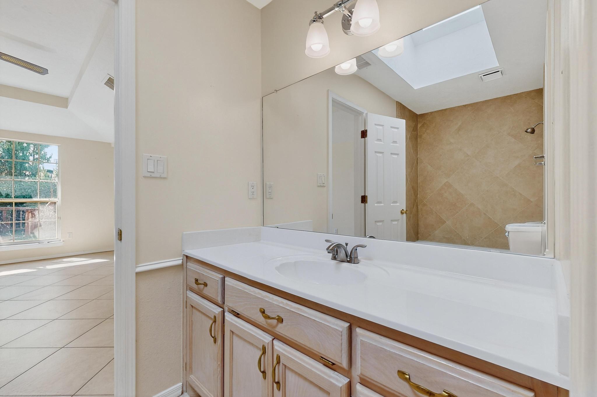 Photo 20 — 9232 JILL PATRICIA Street NW