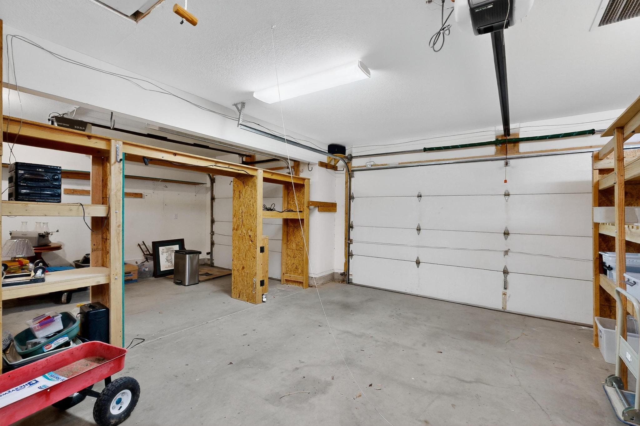 Photo 4 — 9232 JILL PATRICIA Street NW