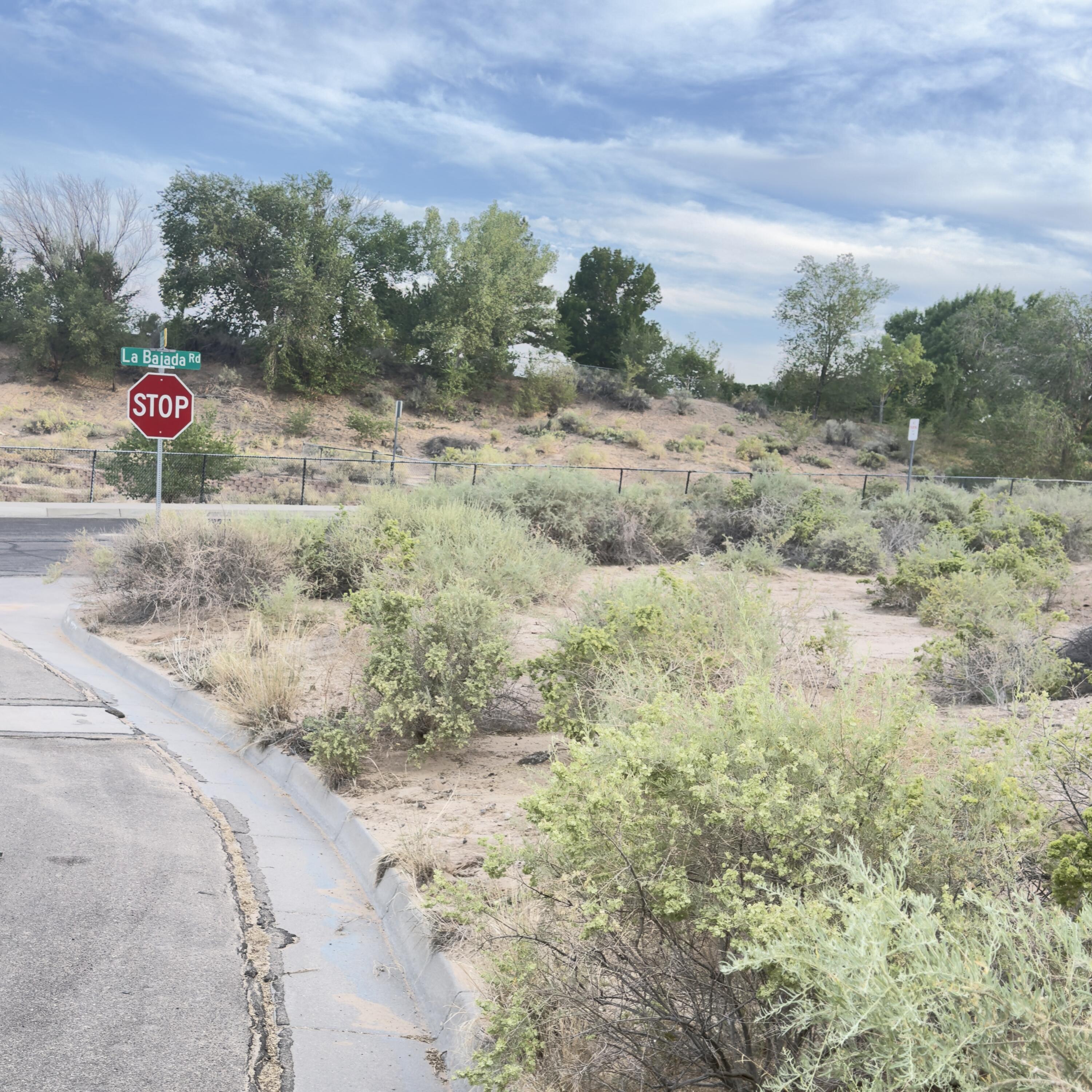 Photo 14 — 505 LA BAJADA Court NW