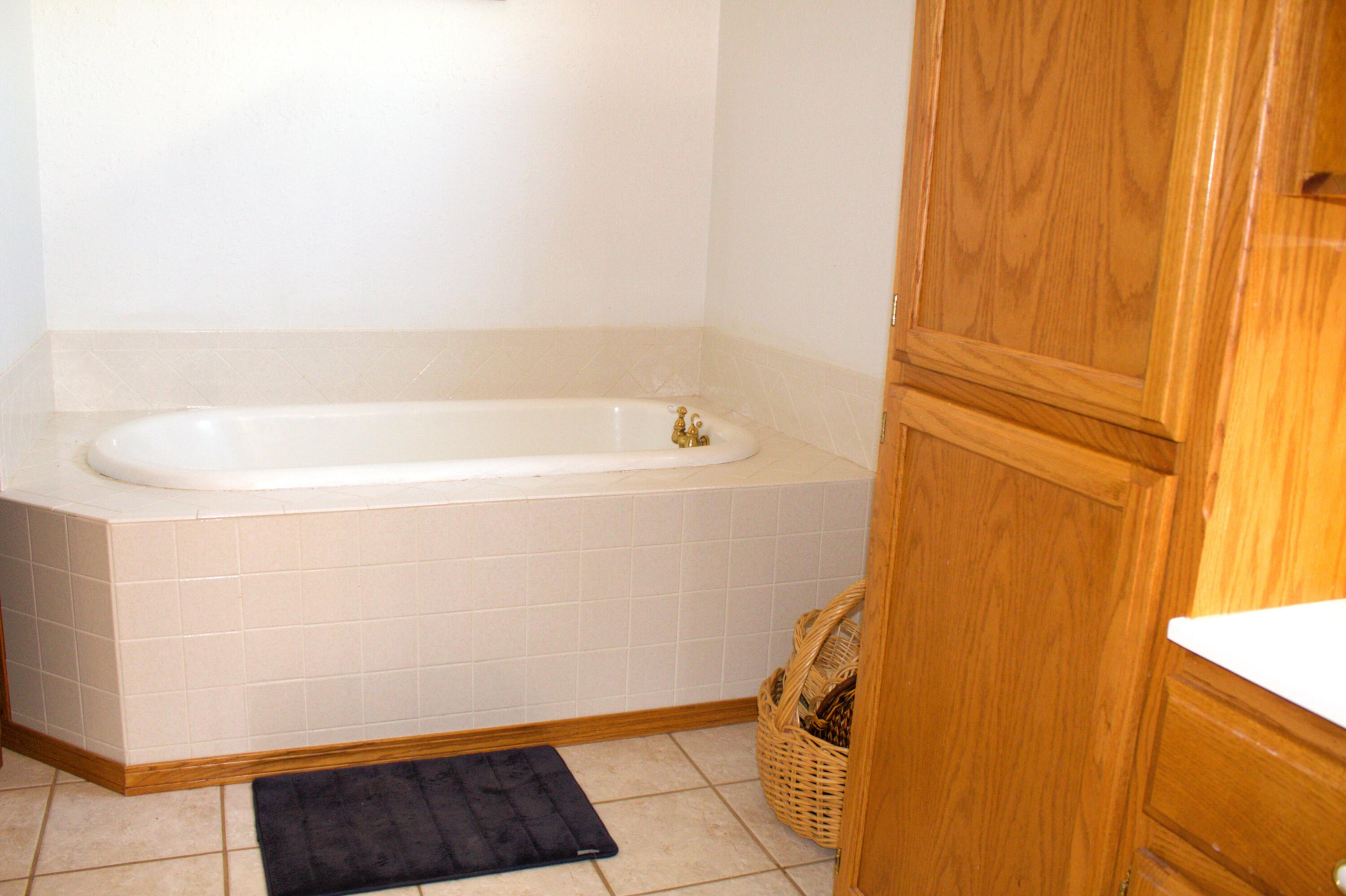 Photo 18 — 629 Conchas Drive