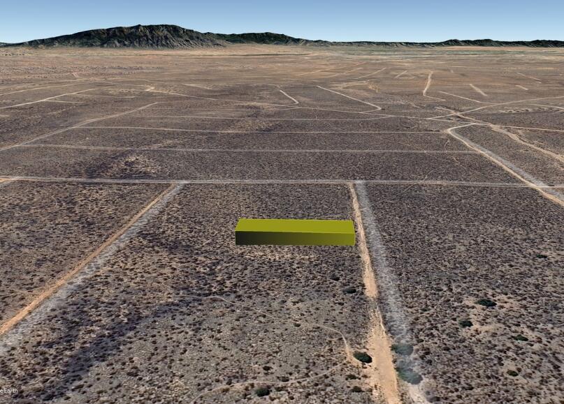 Photo 5 —  Halstead (U26 B160 l32) .5 ac. Road NW