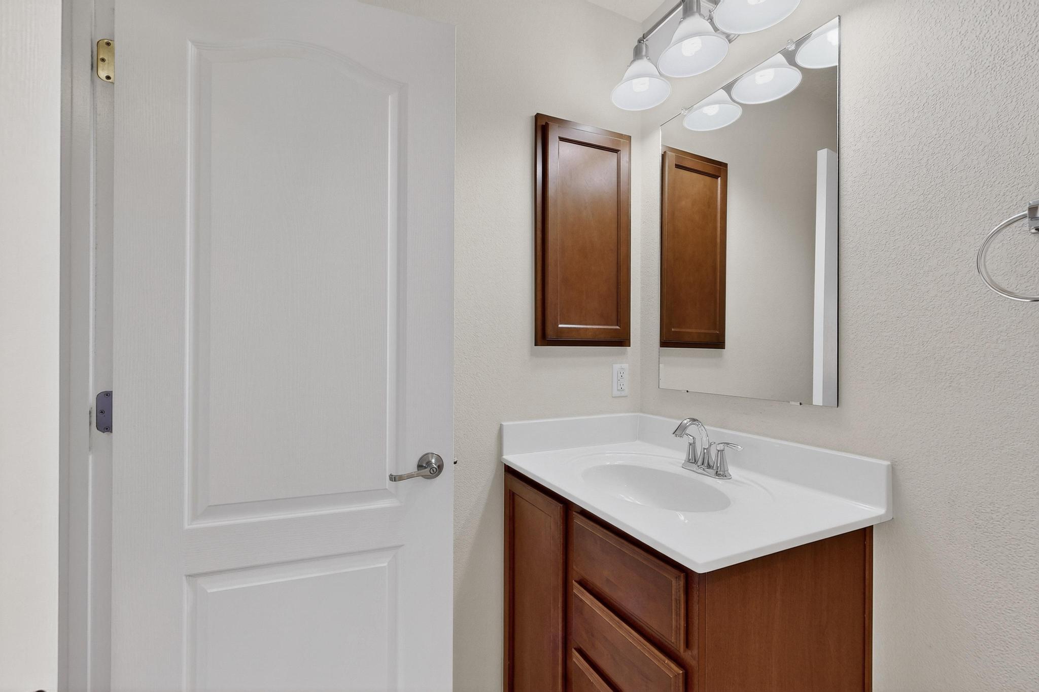 Photo 8 — 2015 SALVATOR Drive SE