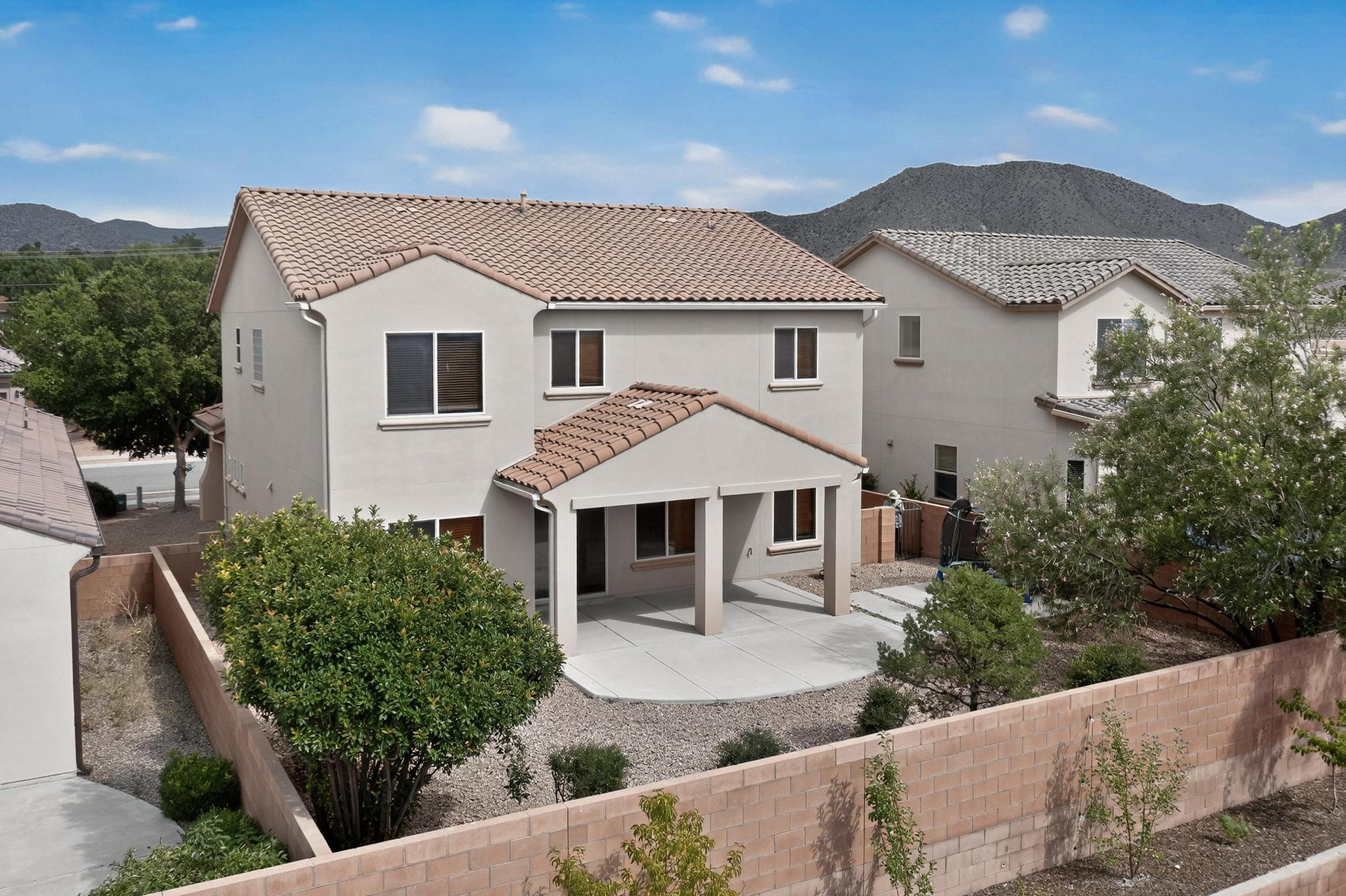 Photo 17 — 2015 SALVATOR Drive SE