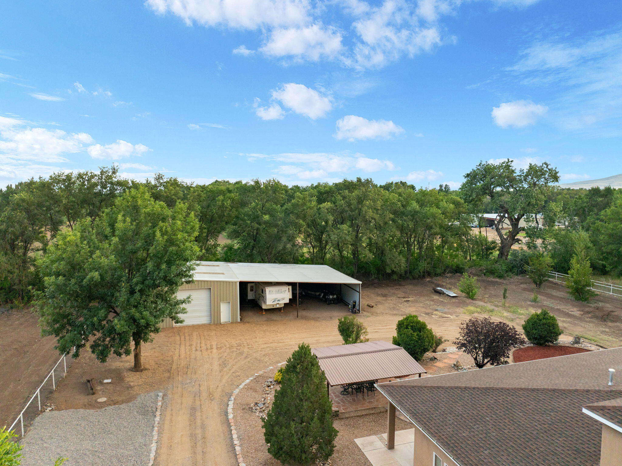 Photo 3 — 103 CHANTELLY Lane