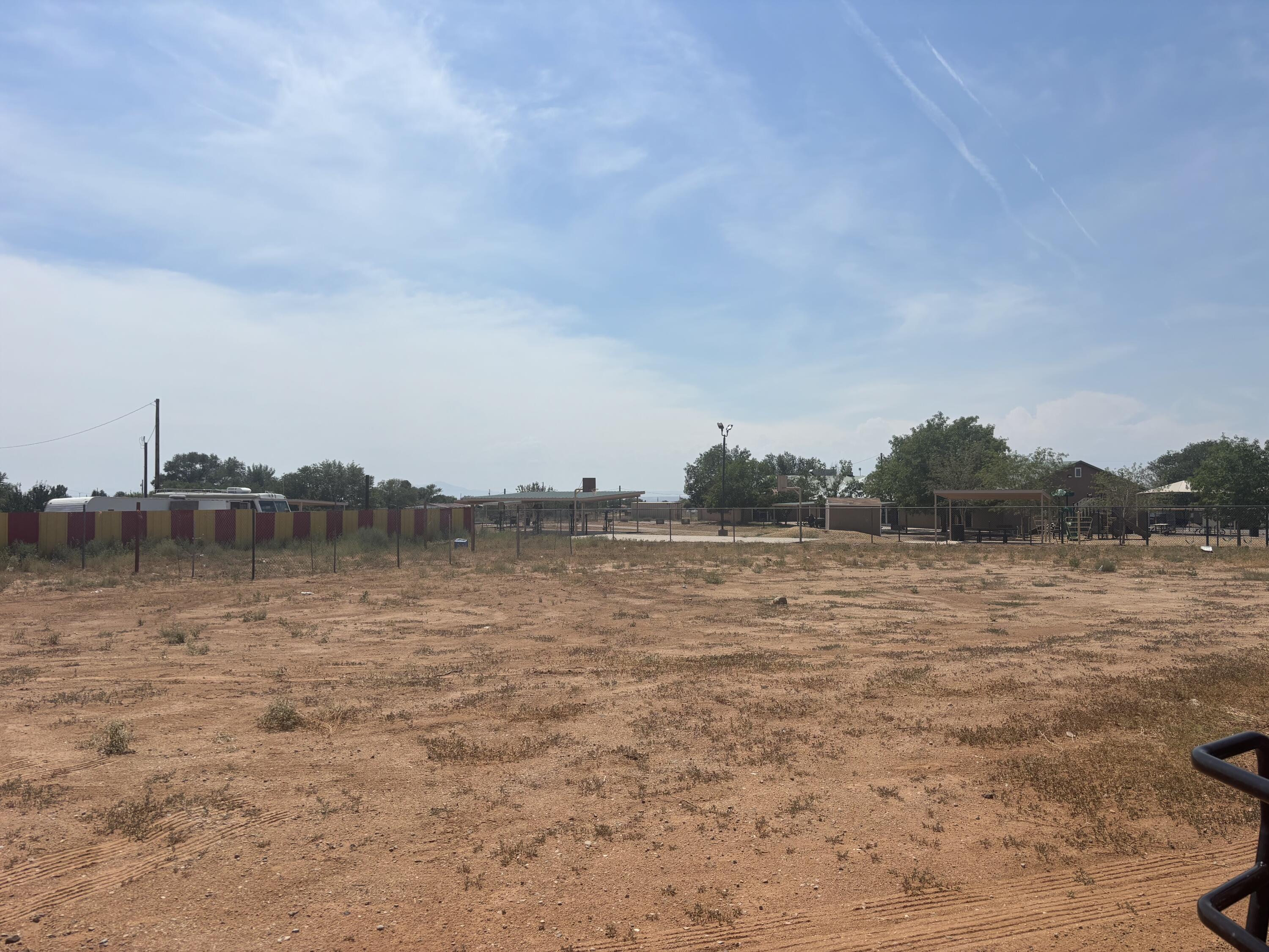Photo 6 —  TRACT 13 Blk 5 Unit 11