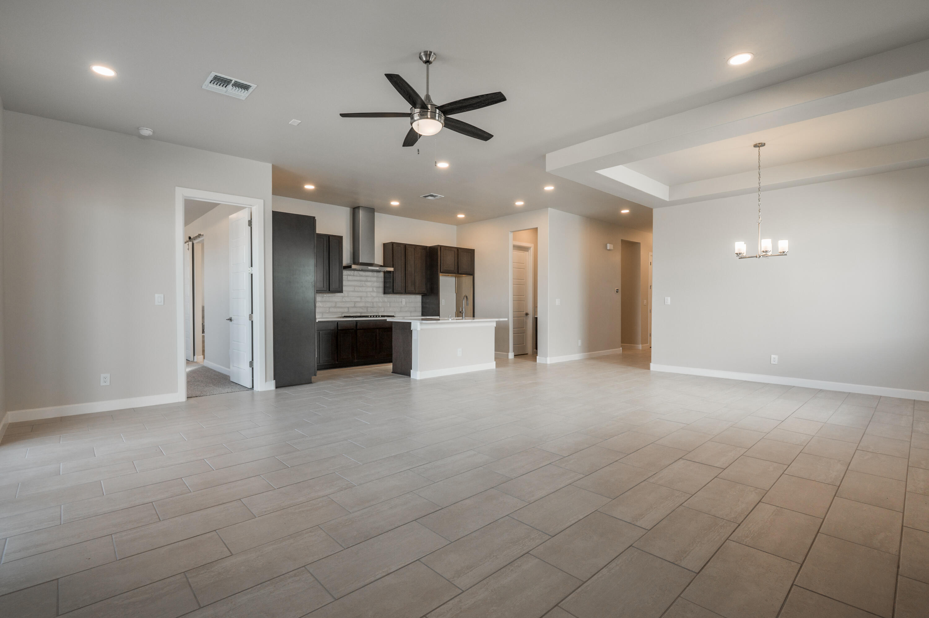 Photo 8 — 1025 Aleen Road SE