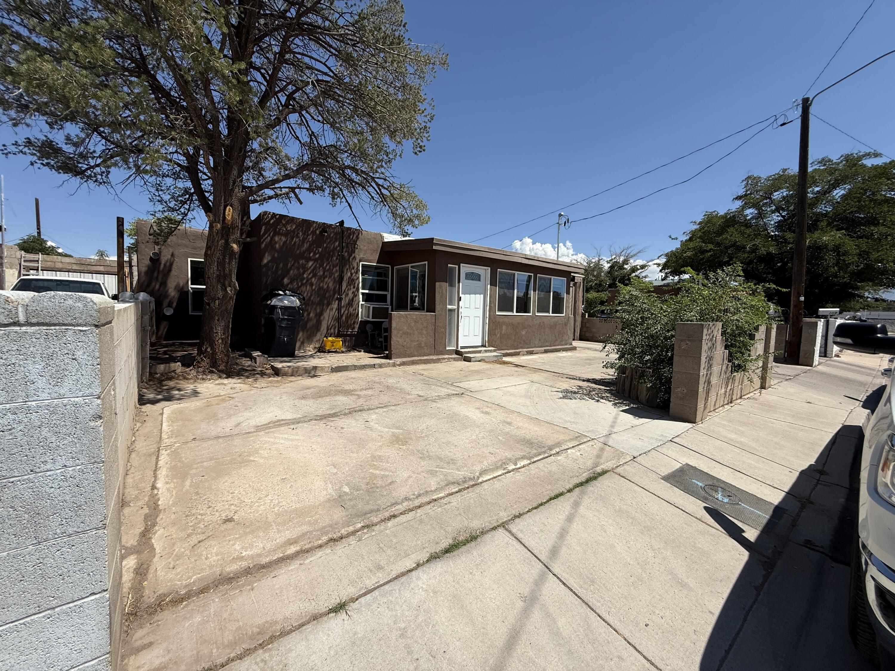 Photo 3 — 109 LA PLATA Road NW