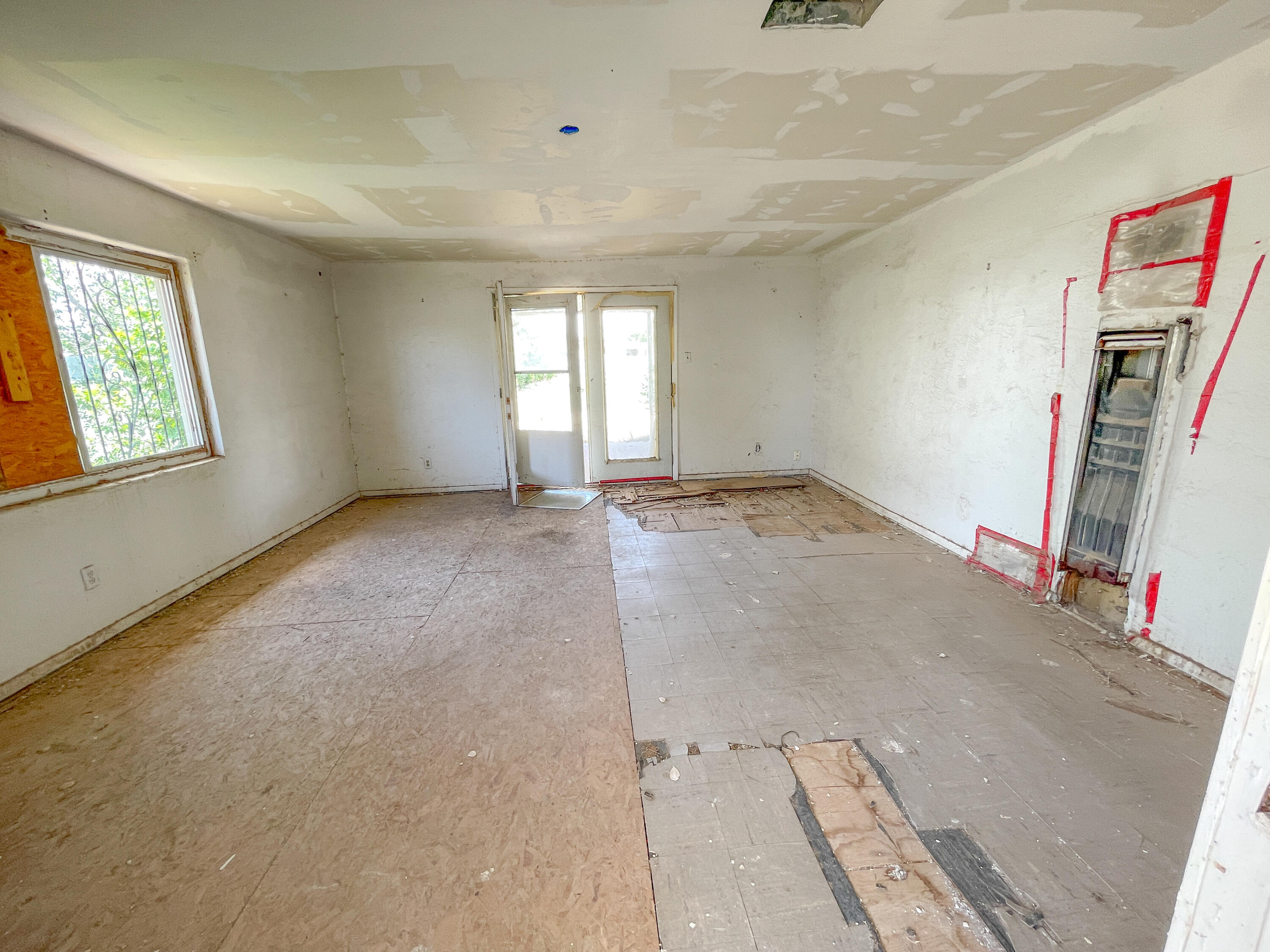 Photo 13 — 419 S 10TH Street