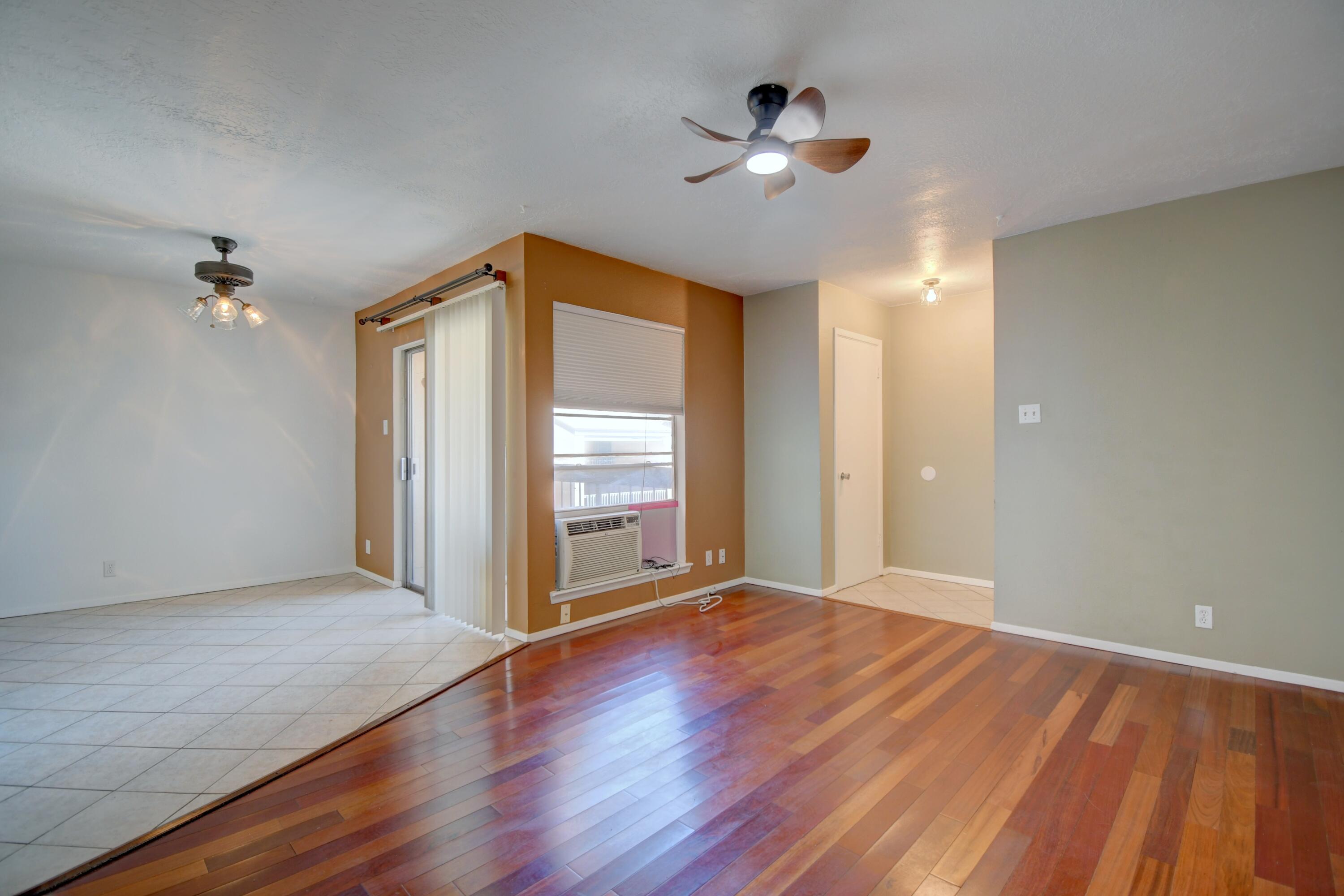 Photo 17 — 4601 Carlisle Boulevard NE D16