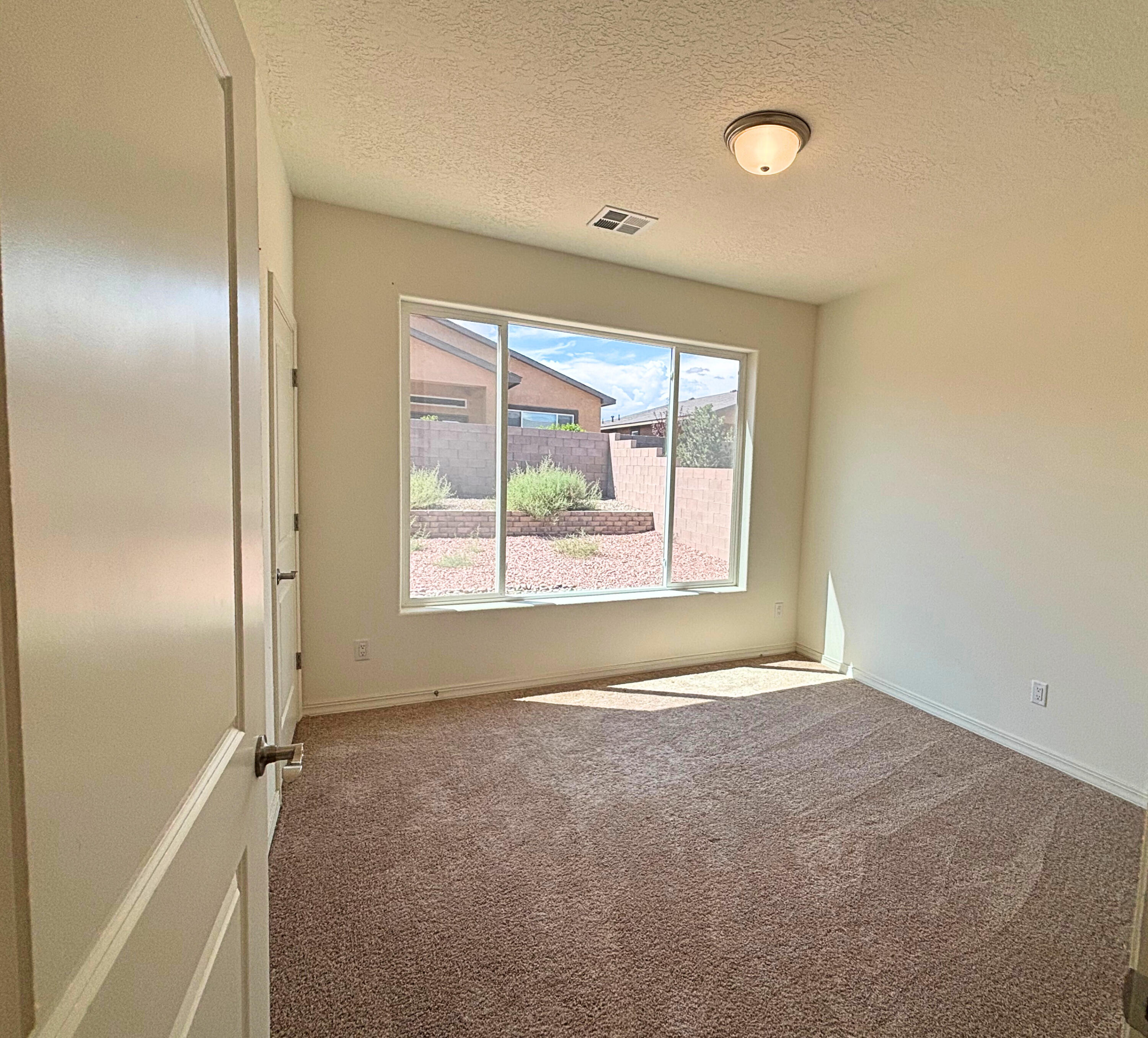 Photo 12 — 531 RIO CHAMA Circle SW