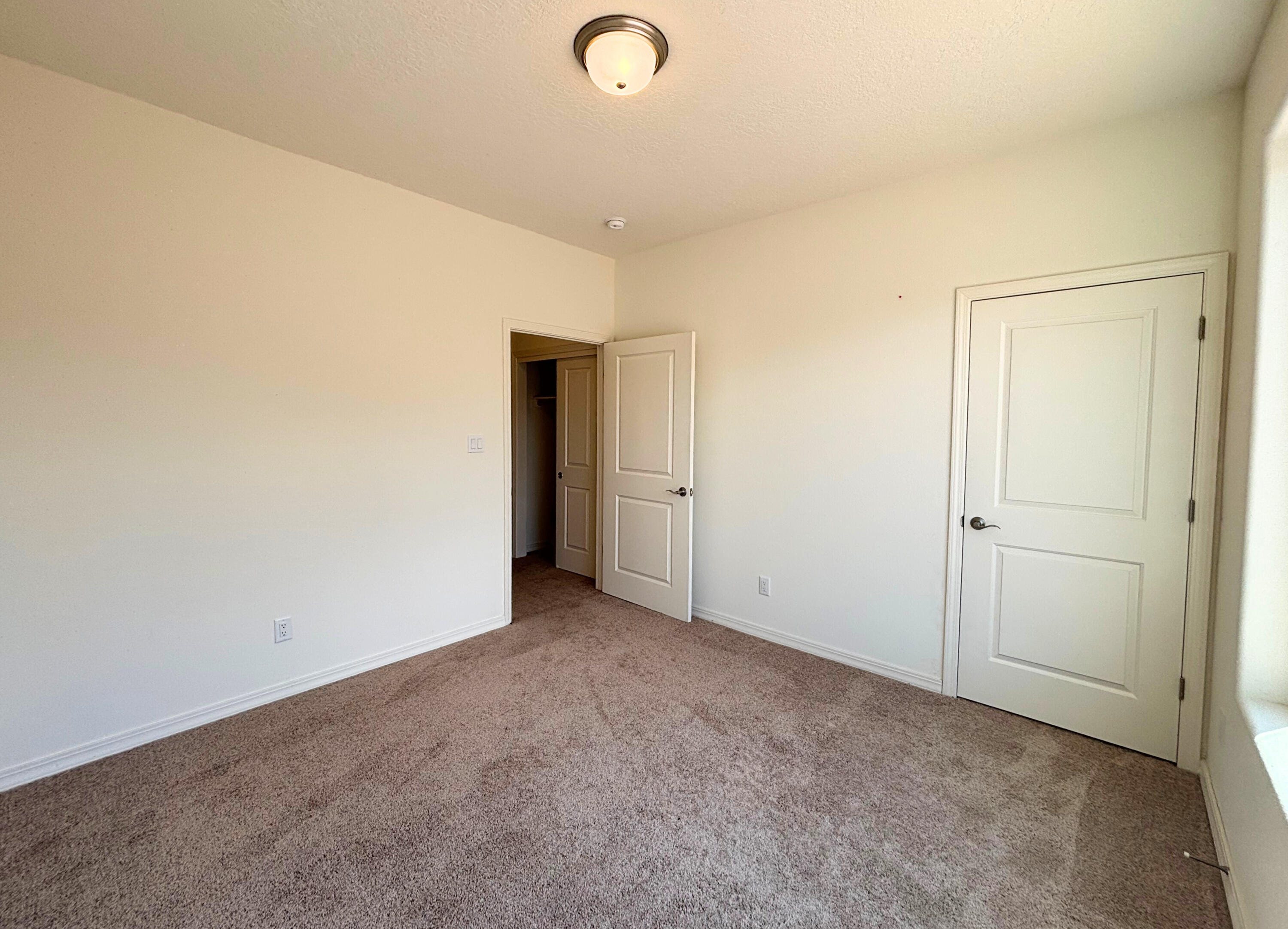 Photo 11 — 531 RIO CHAMA Circle SW