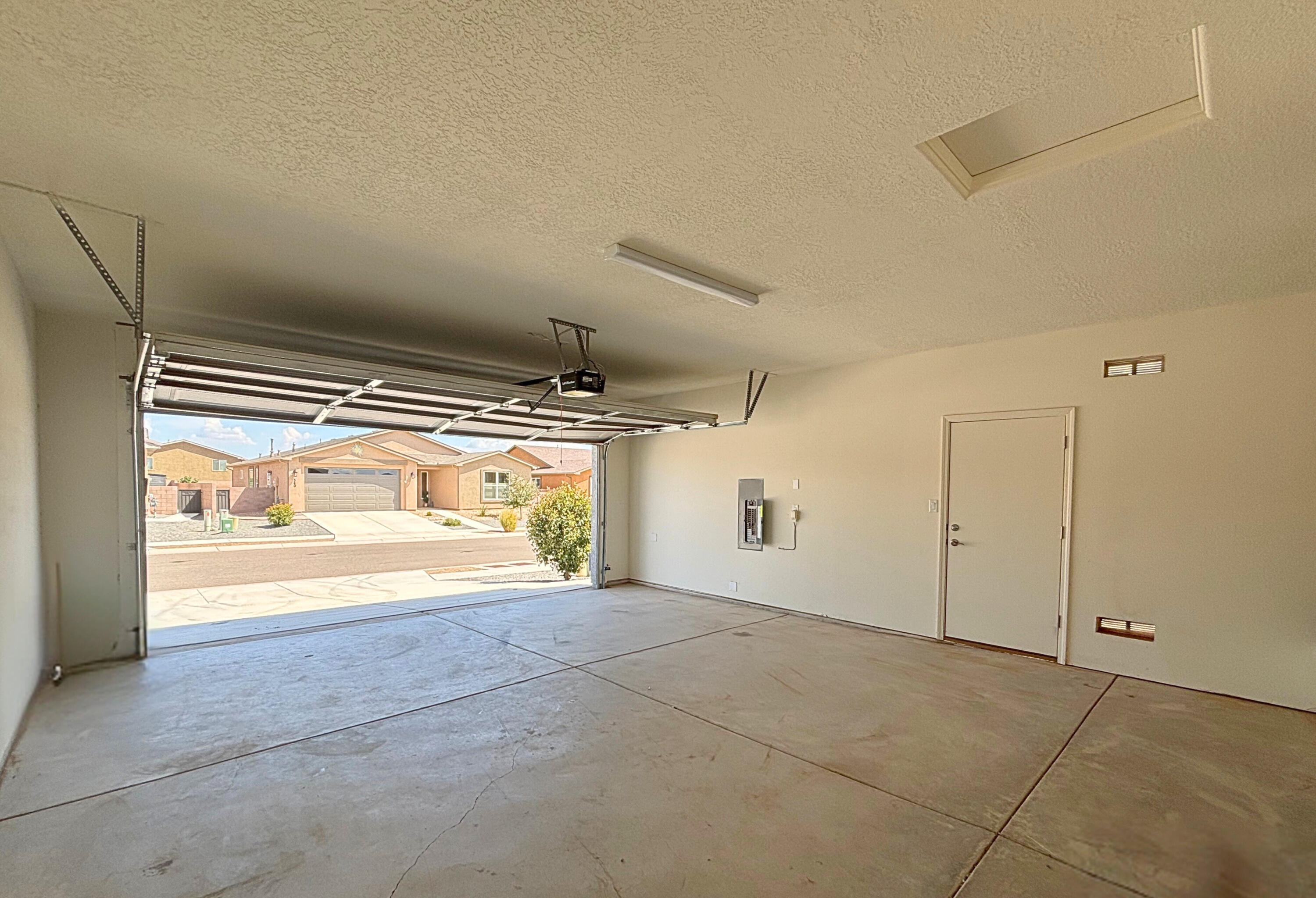 Photo 4 — 531 RIO CHAMA Circle SW