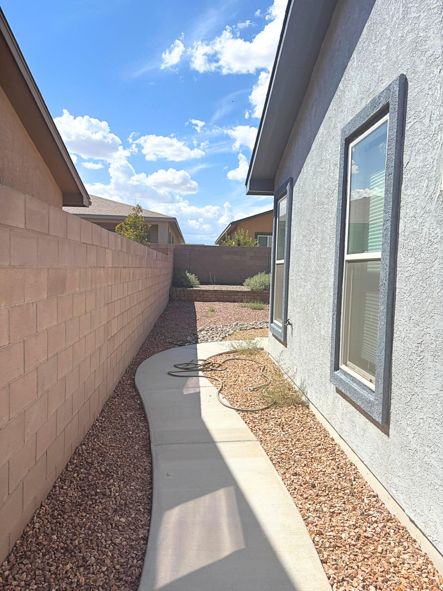 Photo 2 — 531 RIO CHAMA Circle SW