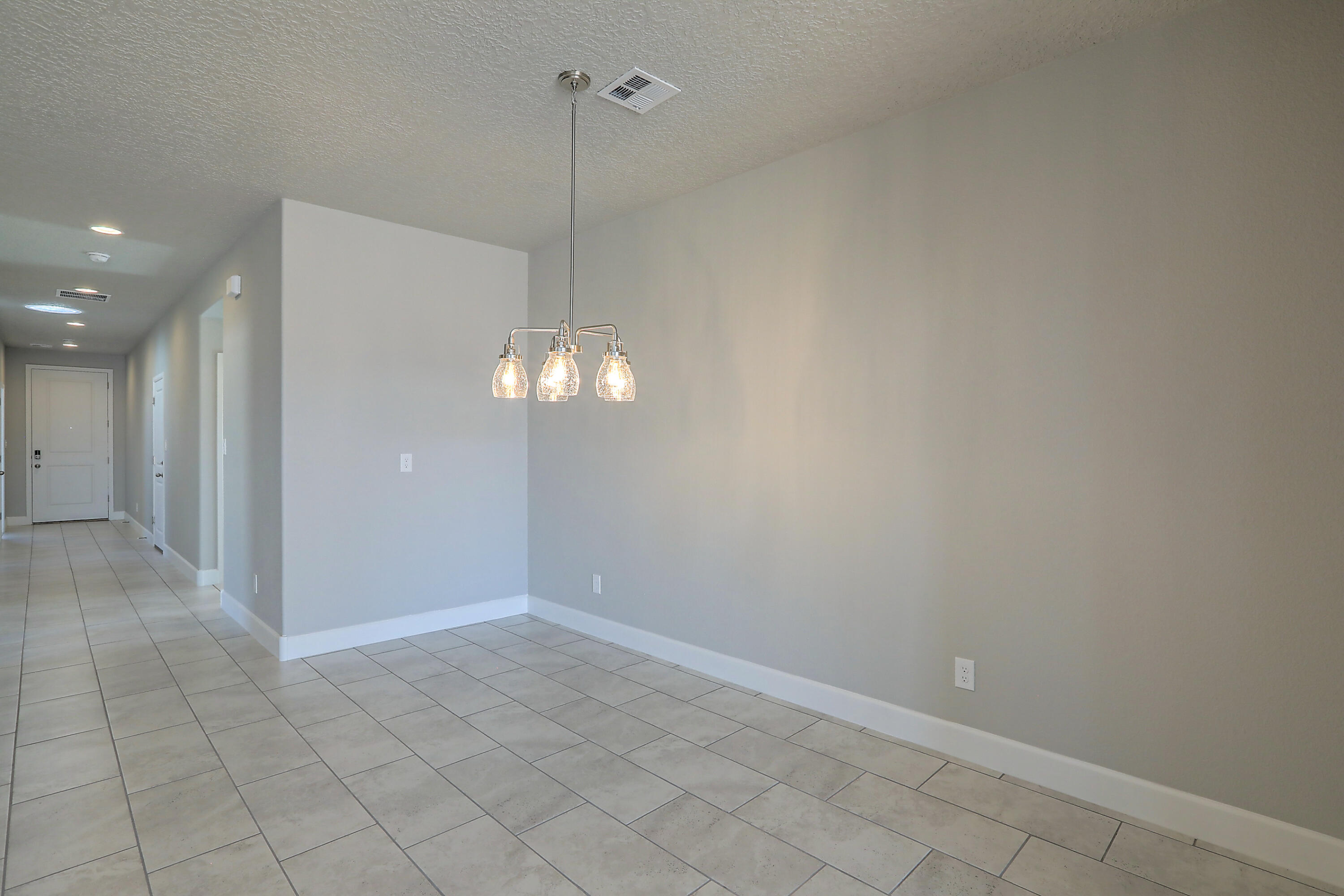 Photo 19 — 6817 Cleary Loop NE