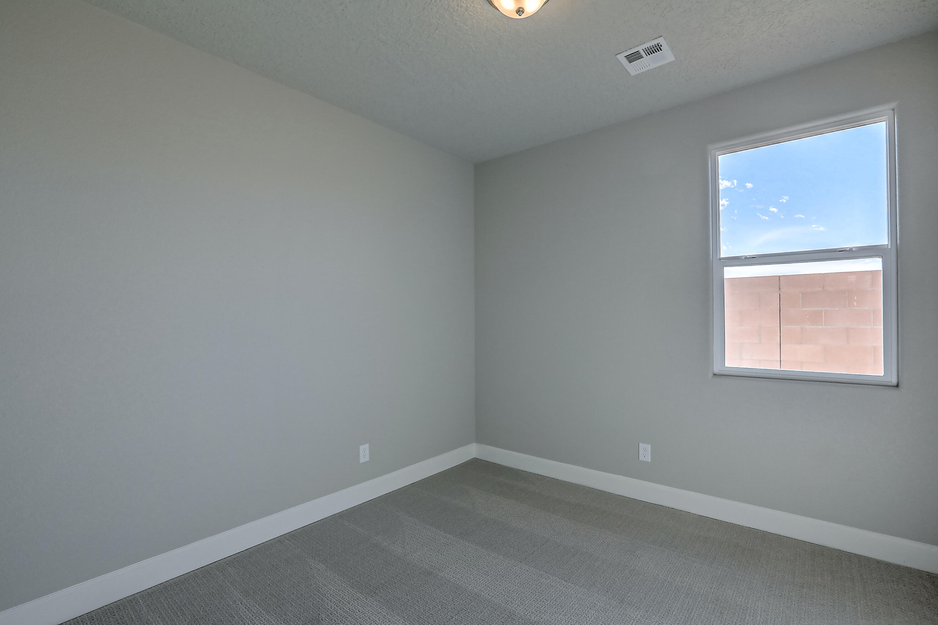 Photo 6 — 6817 Cleary Loop NE