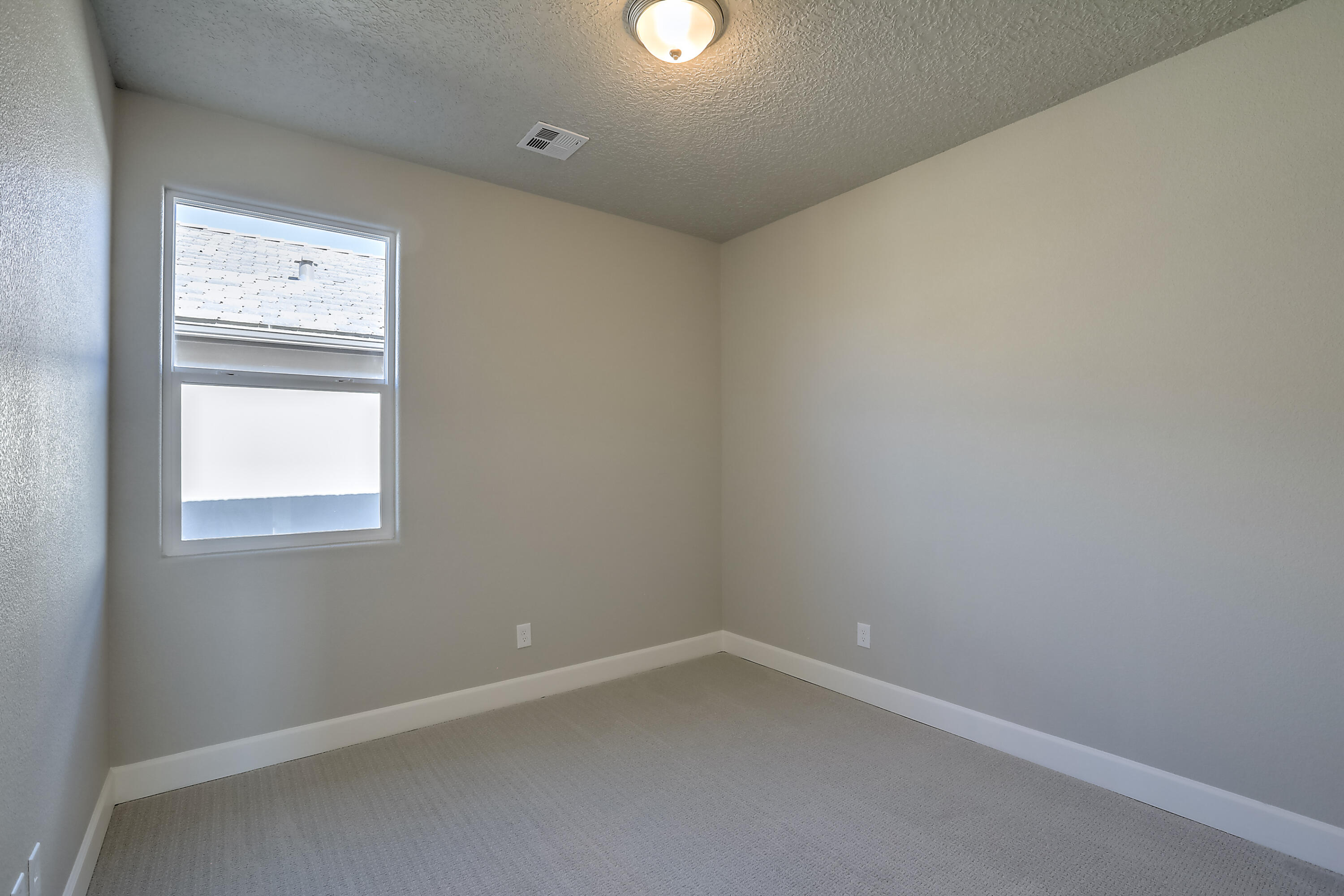 Photo 8 — 6817 Cleary Loop NE